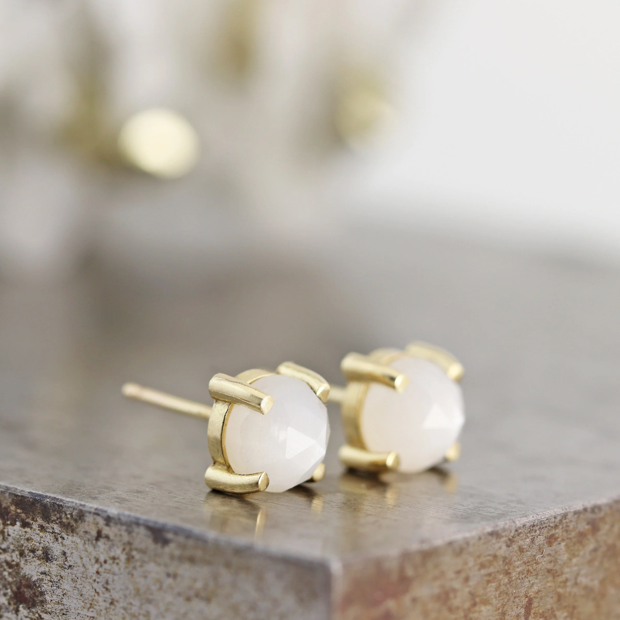 14k Yellow Gold and White Moonstones Stud Earrings - Image 2