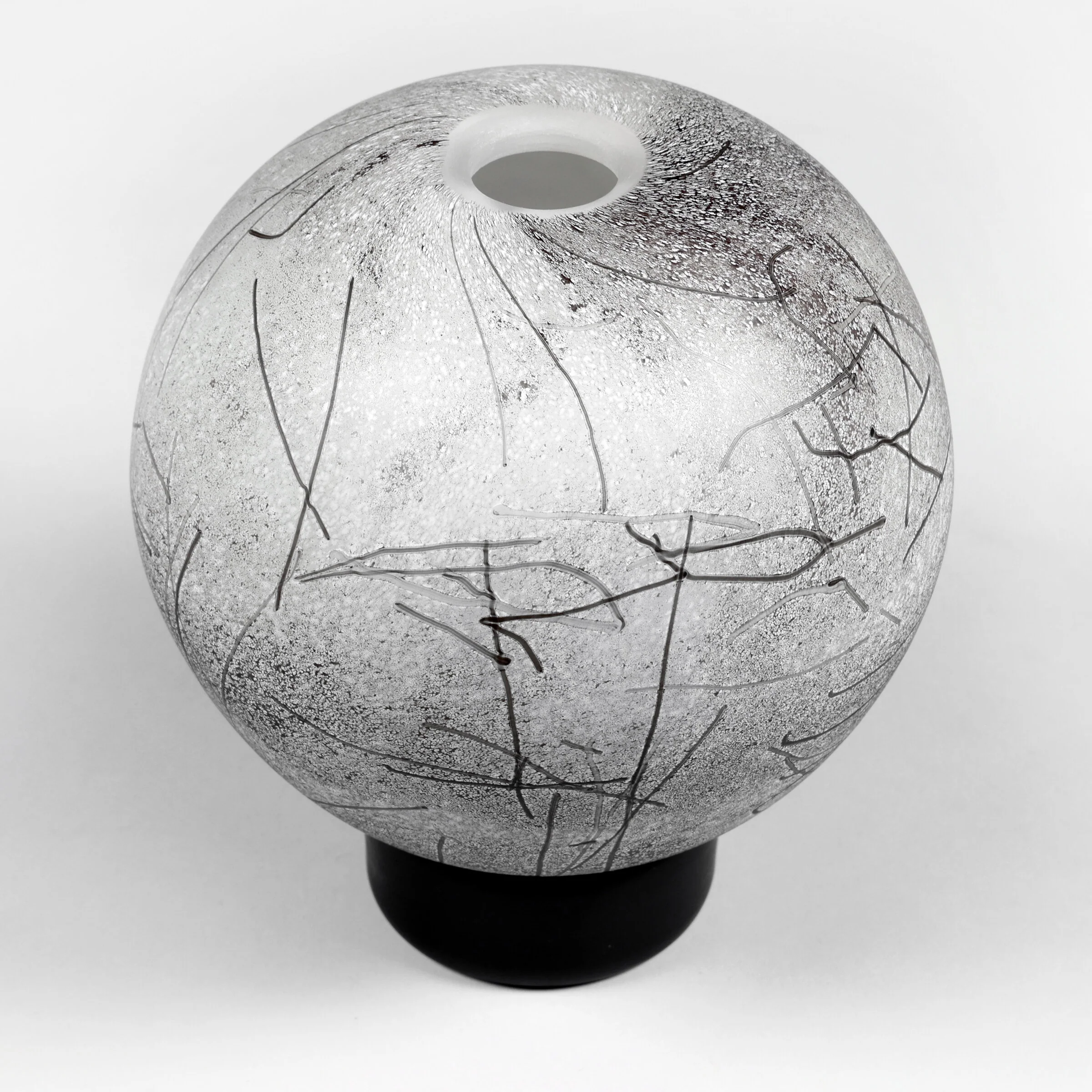 Abstract Anthology Winter Sphere - Image 4