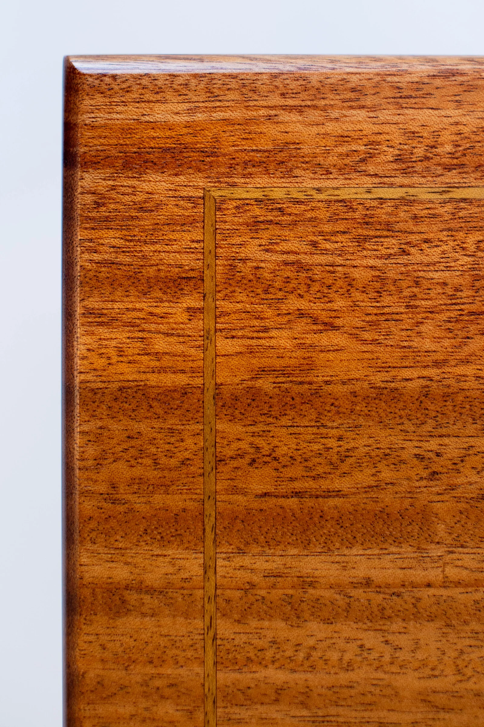 Acadia Console - Mahogany - Image 9