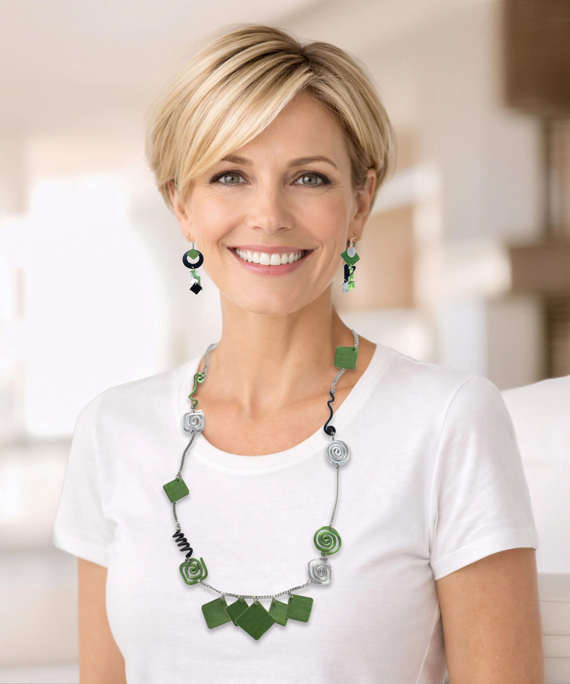 Licorice & Lime Necklace - Image 2