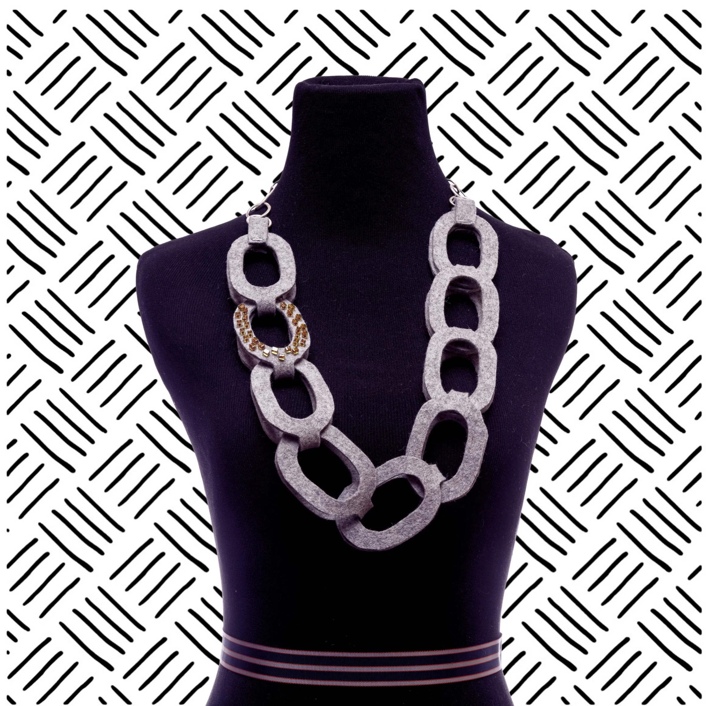 Big Felt-Chain Necklace - Image 10