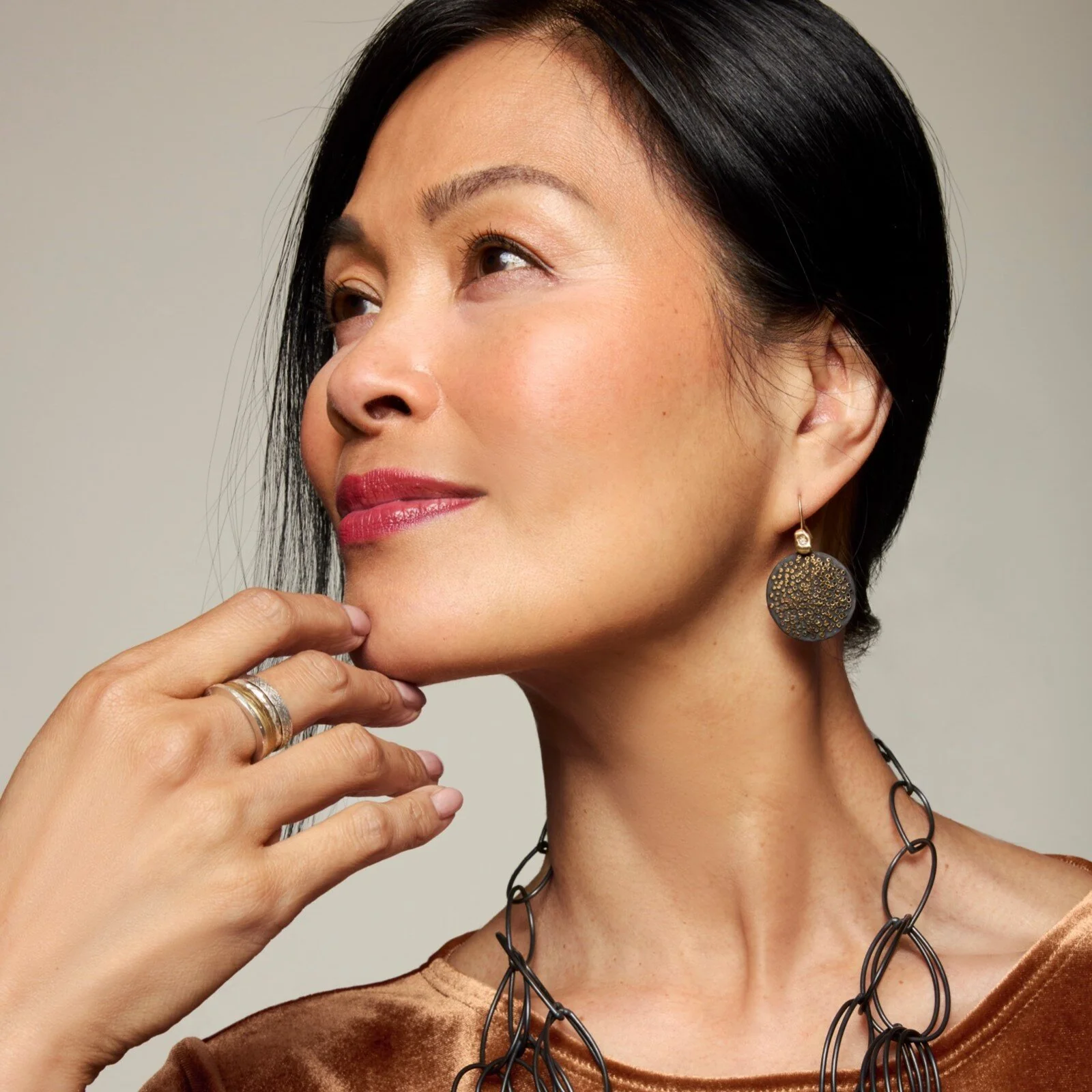 Black Pollen Earrings - Image 2