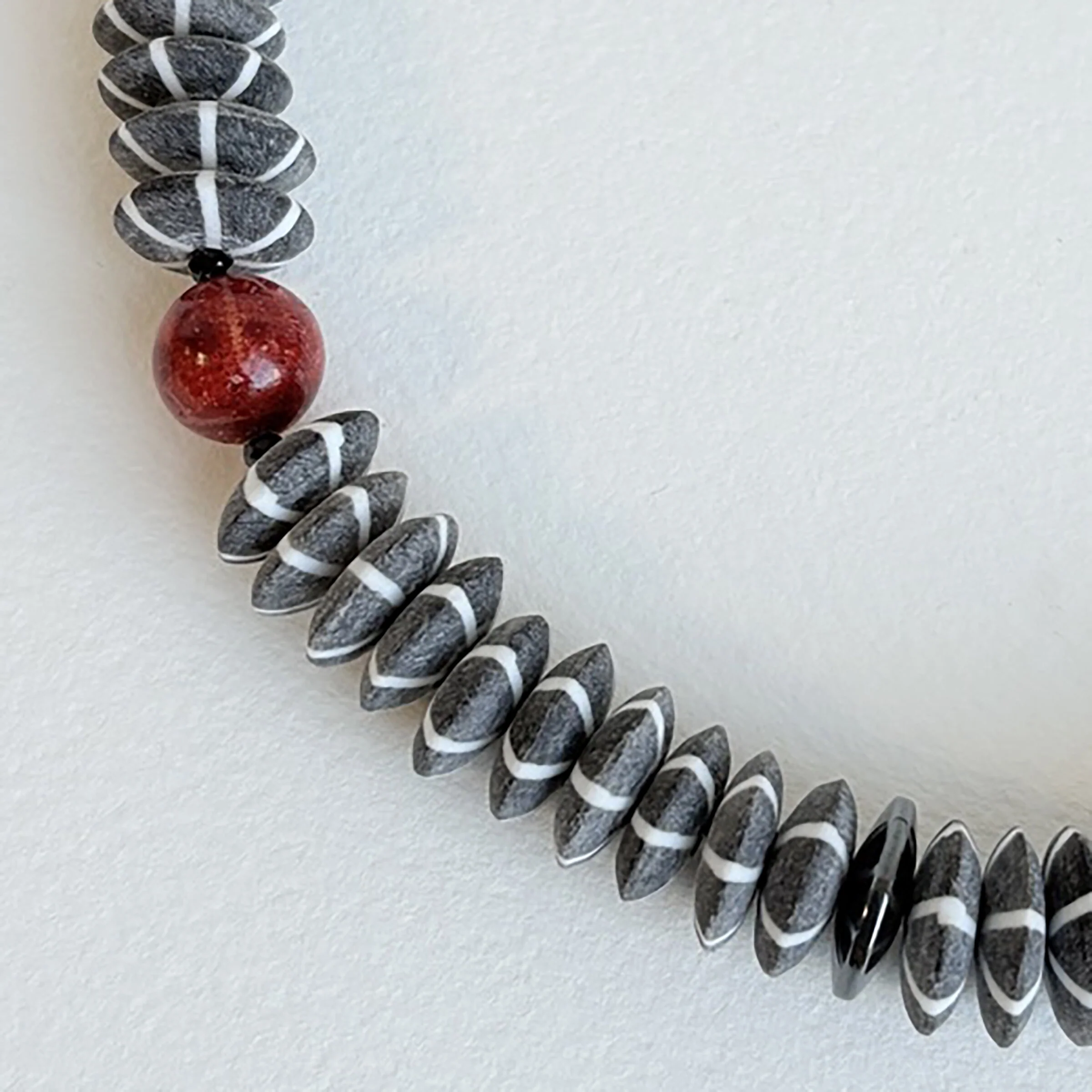 Buffalo Horn, Sponge Coral & Hematite Necklace - Image 3
