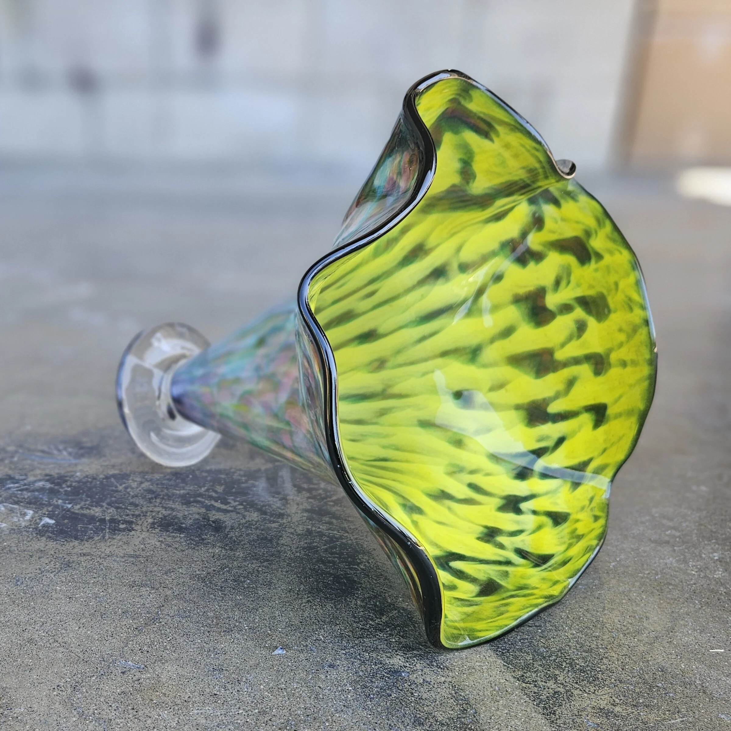 Canary Yellow Ruffled Flower Vase - Image 3