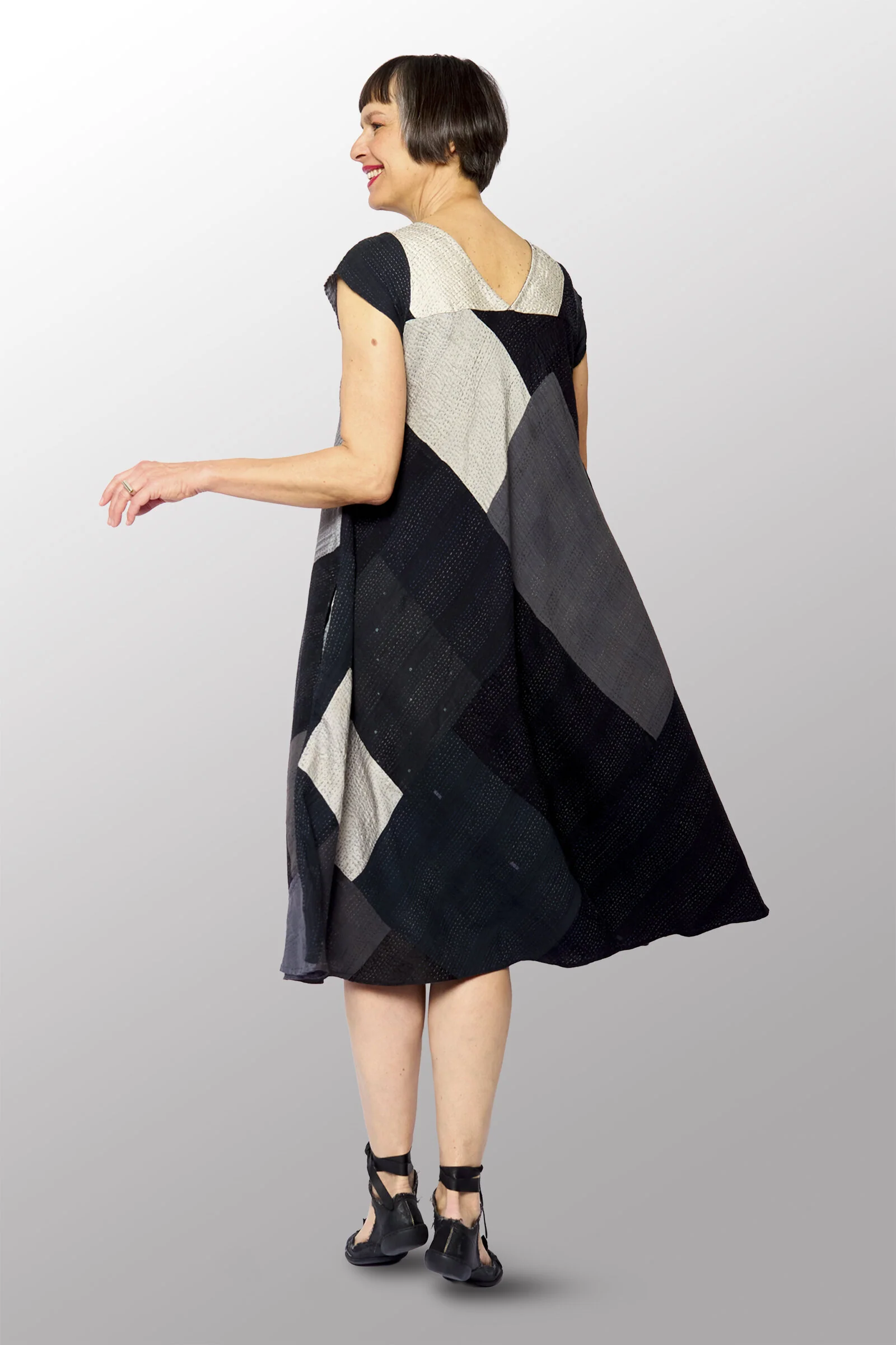 Cap Sleeve Flare Dress - Dark Multi - Image 4