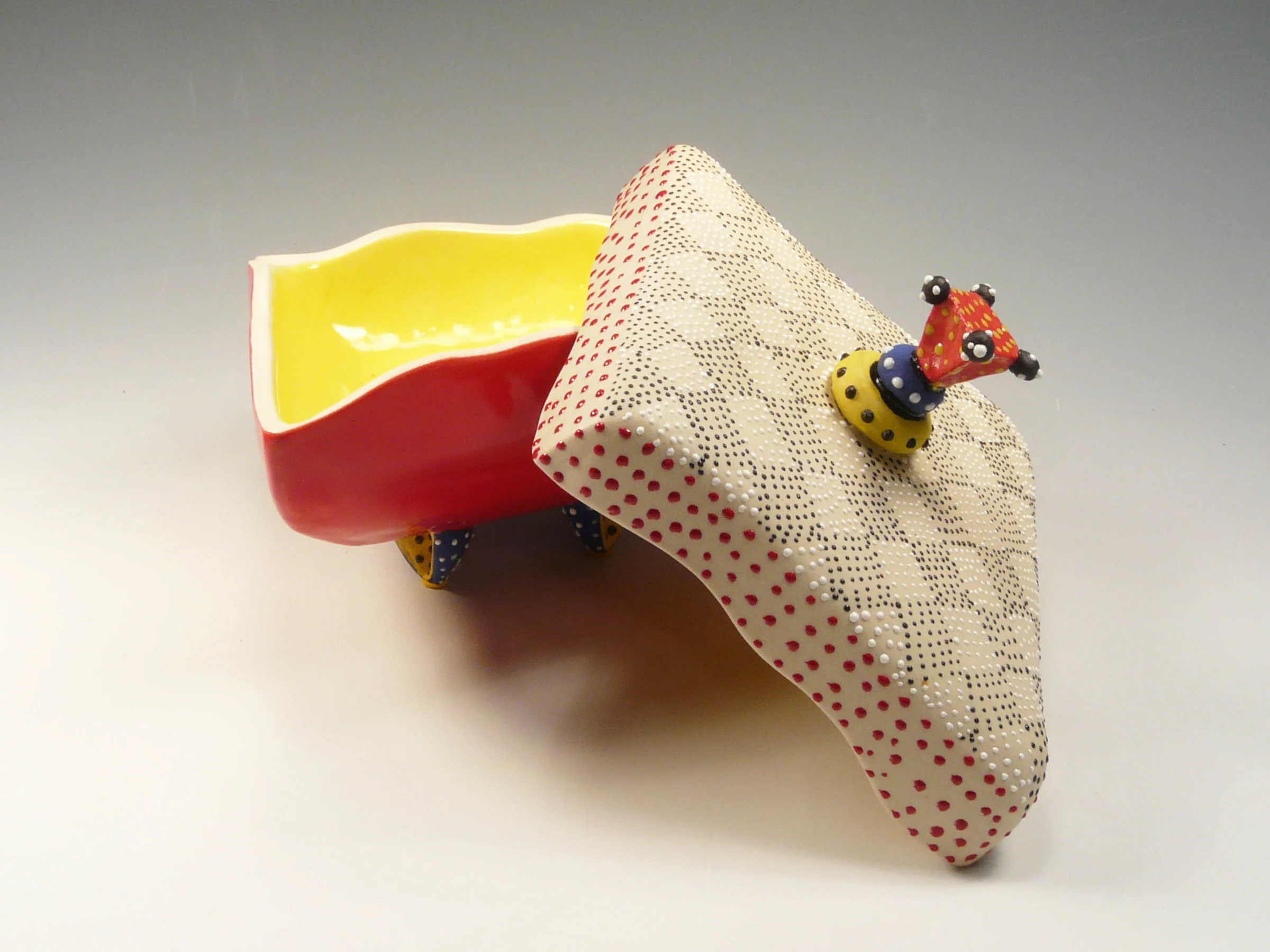 Diamond Checkered Pillow Box - Image 2