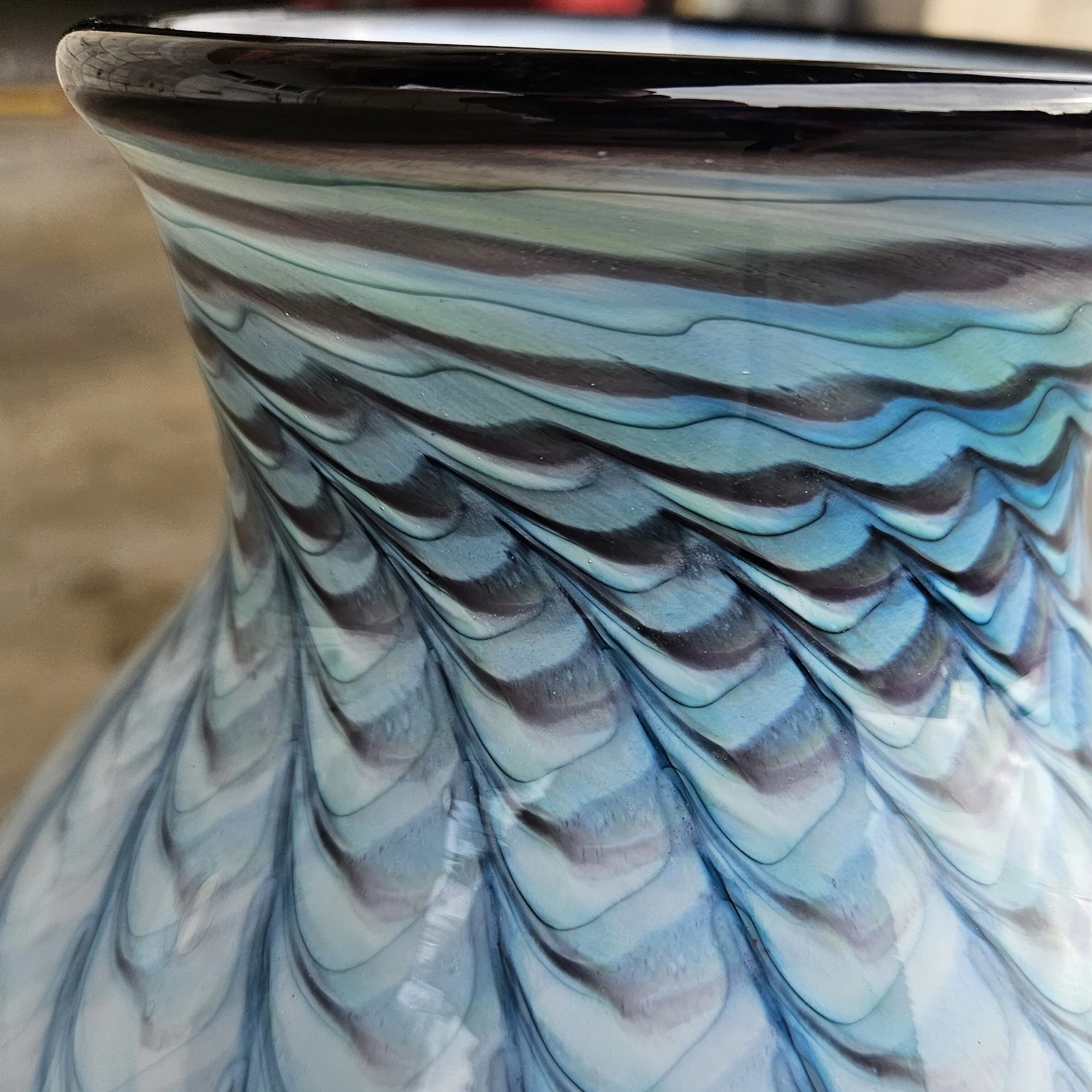 Clamshell Blue Vase - Image 4