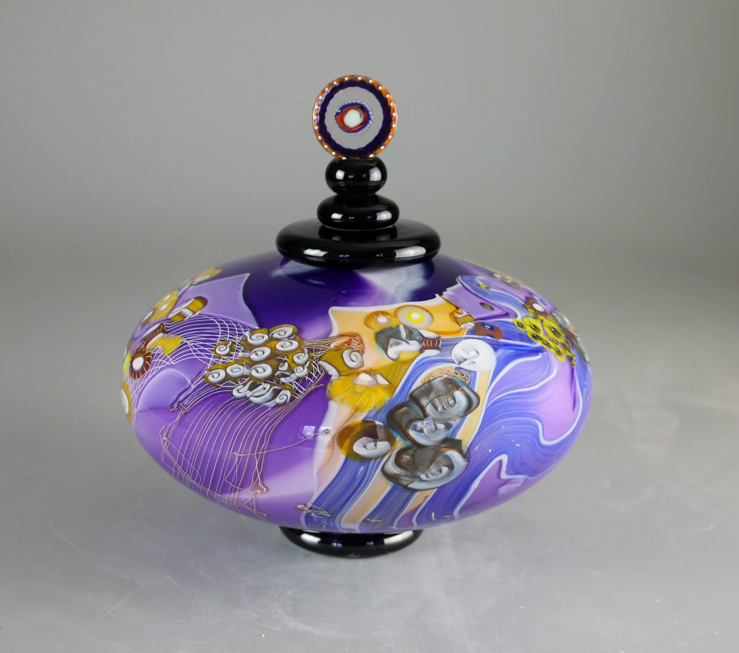 Color Field Lidded Disk in Deep Purple - Image 2
