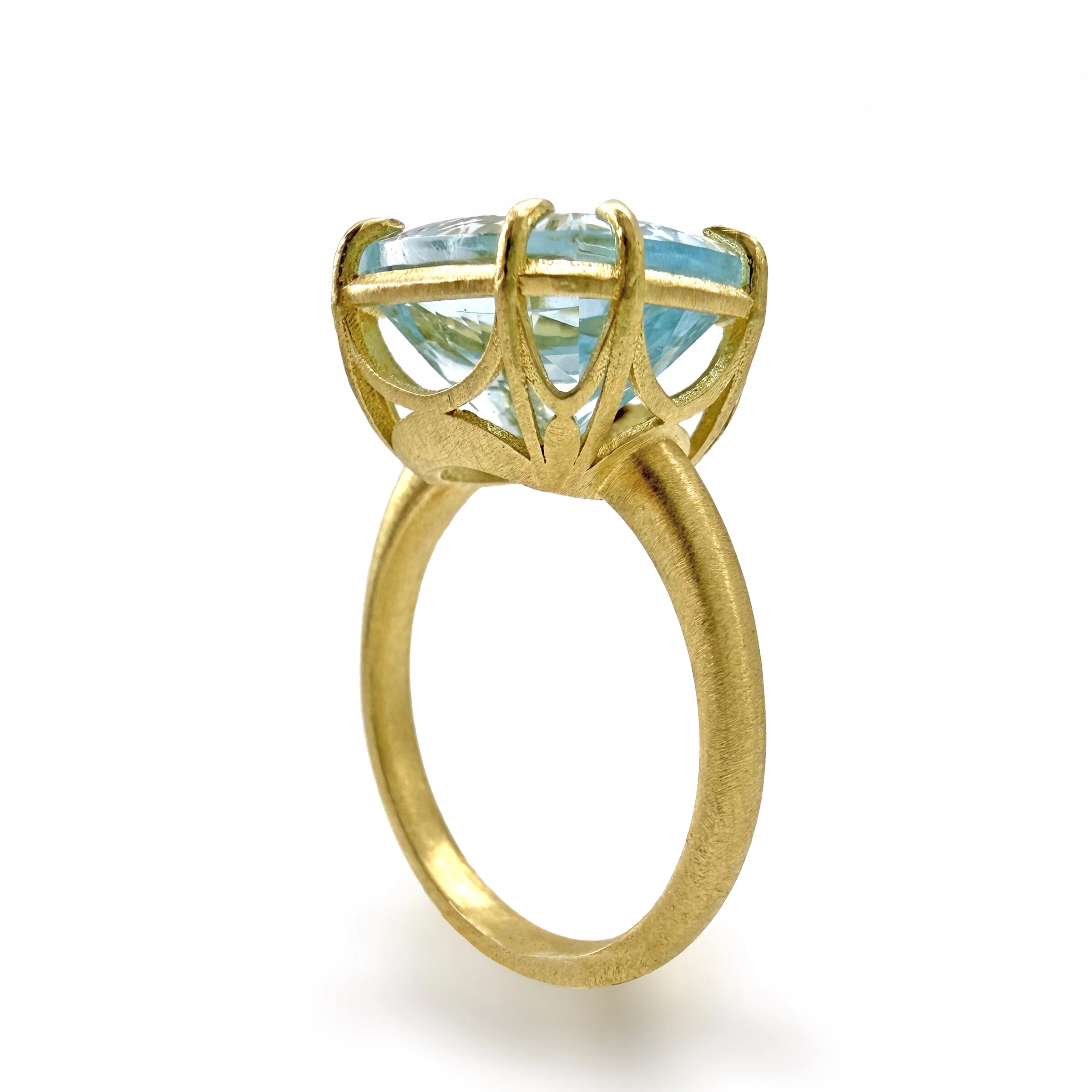 Cushion-Cut Aquamarine Aqueduct Ring - Image 8