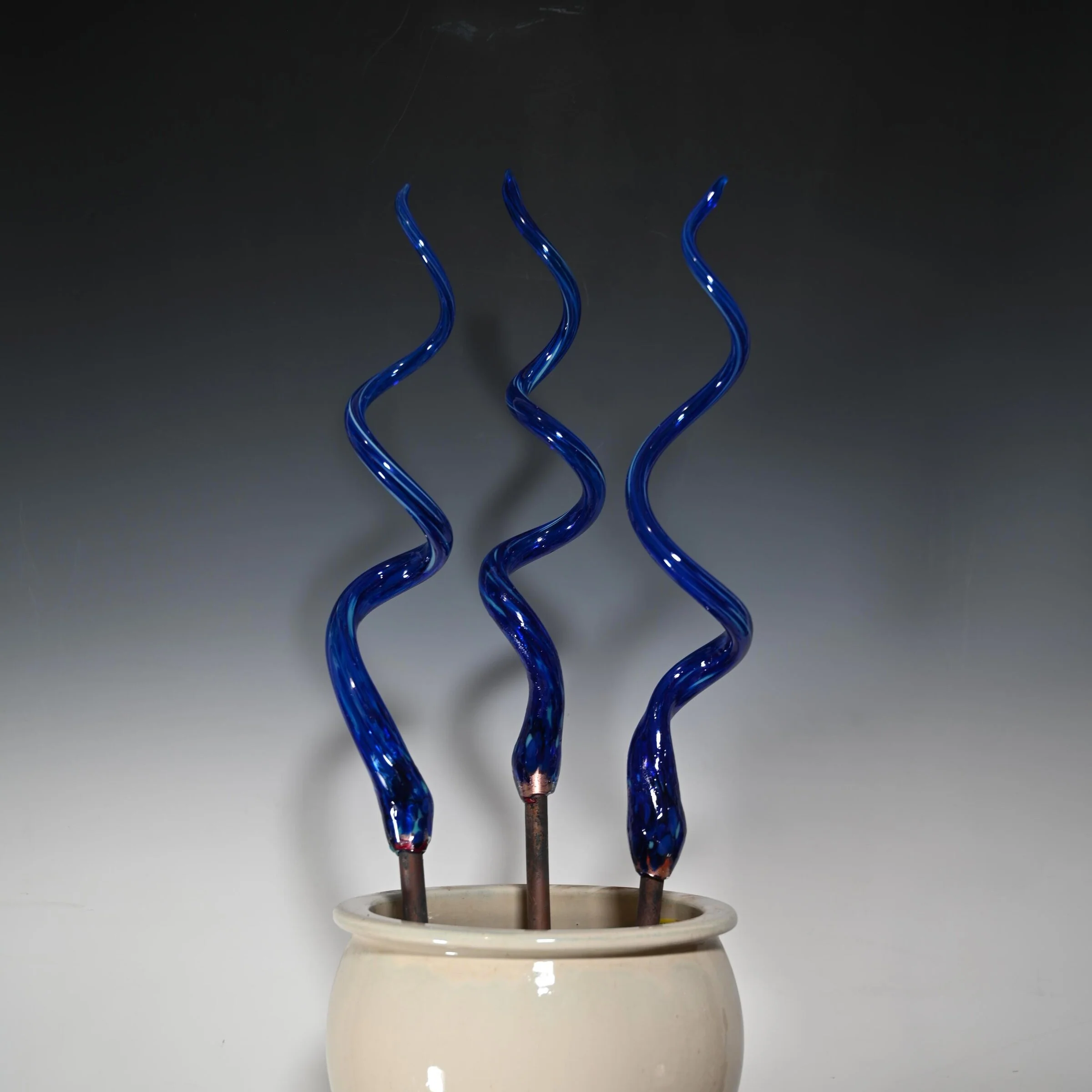 Dancing Flame Lawn Spikes - Blue