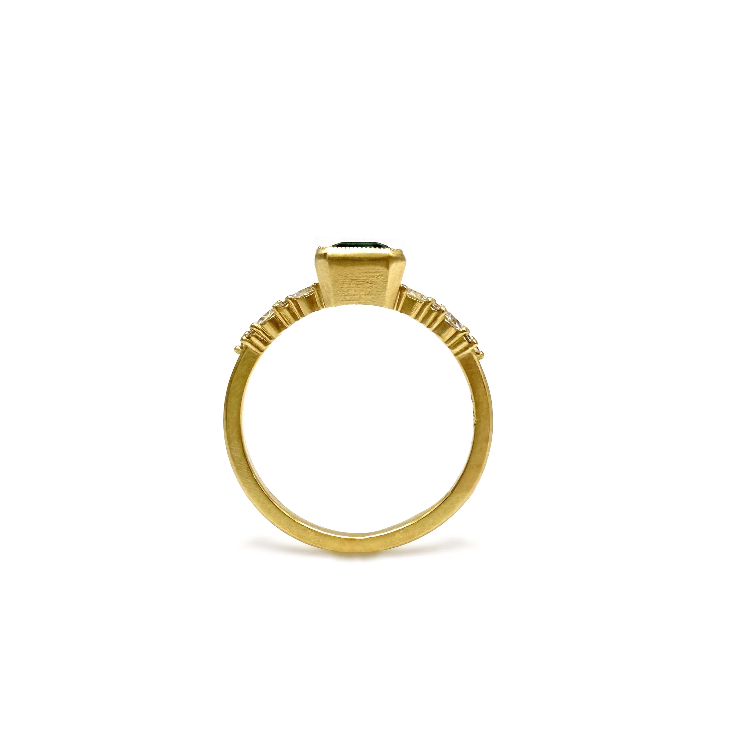 Emerald Westport Ring - Image 6