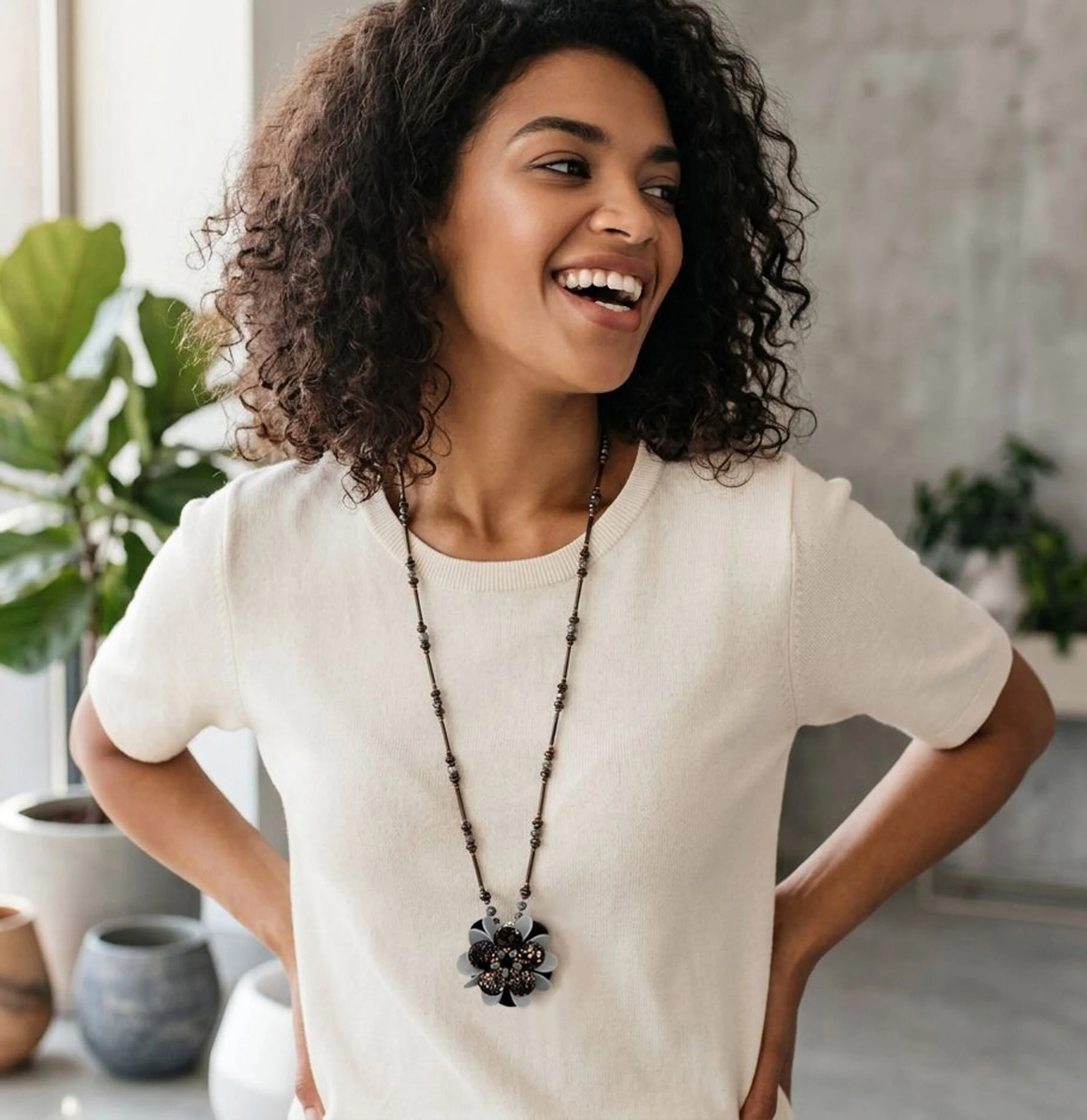 Everyday Glam Necklace - Image 2