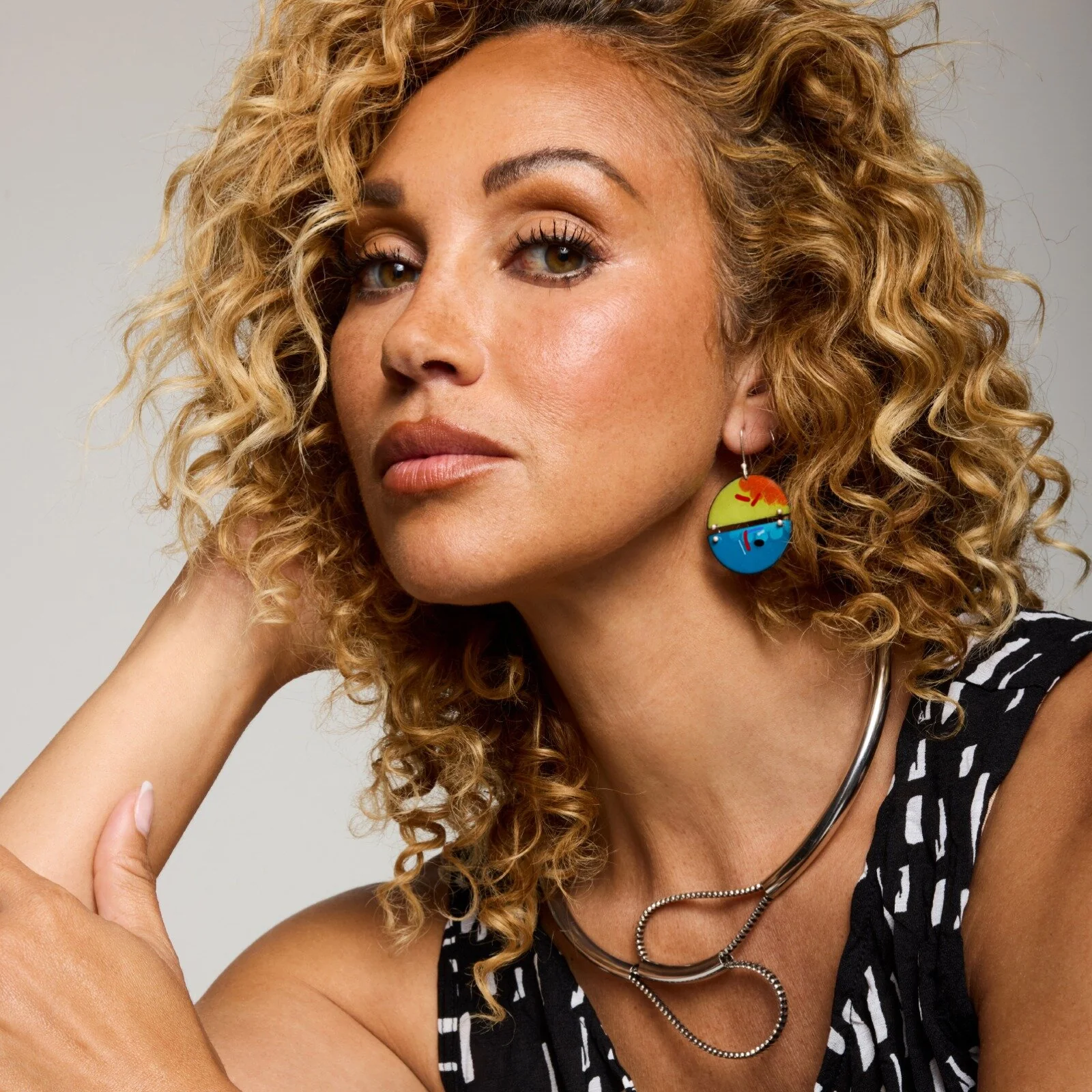 Festive Disc Earrings - Image 2