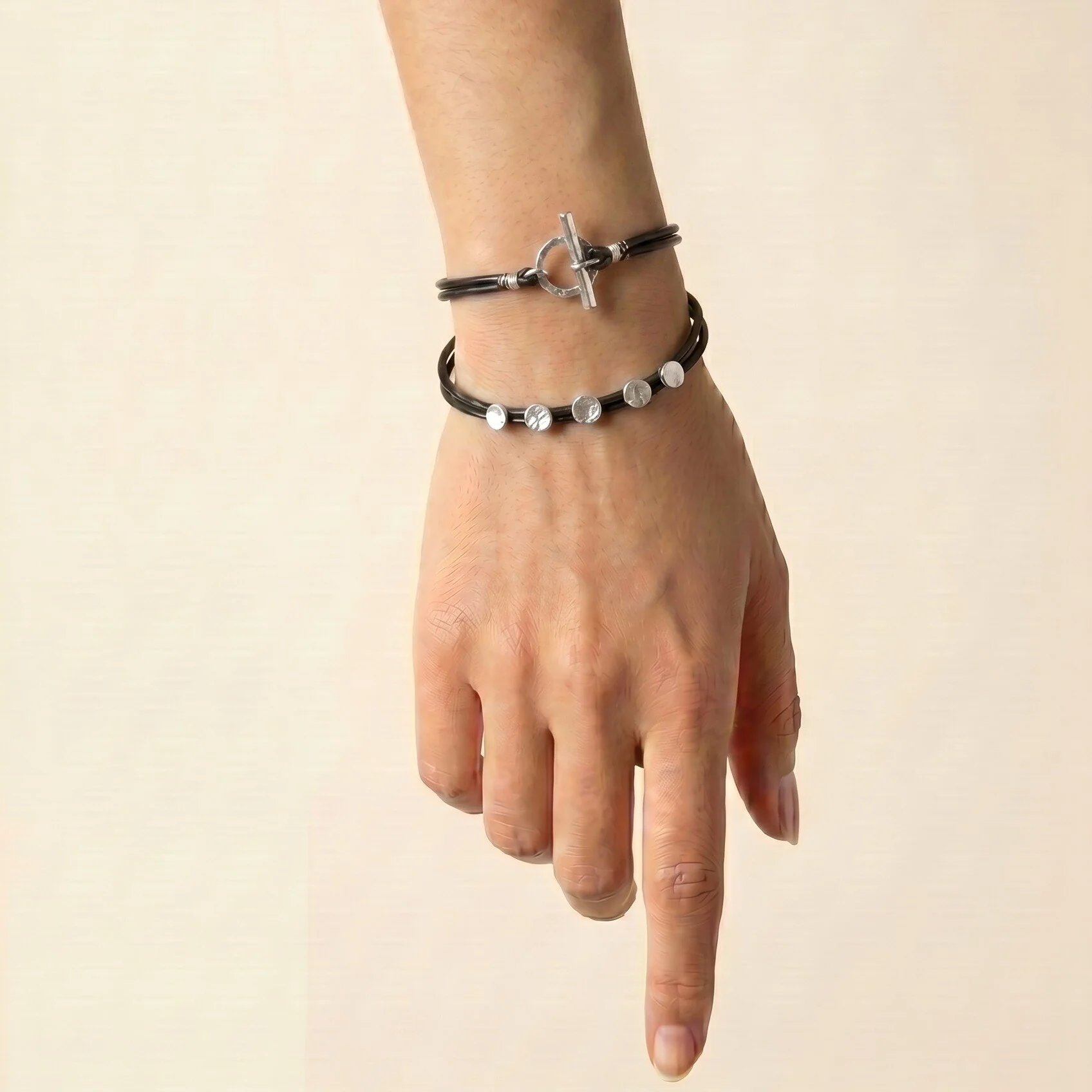 Five Silver Discs Leather Bracelet - Image 2