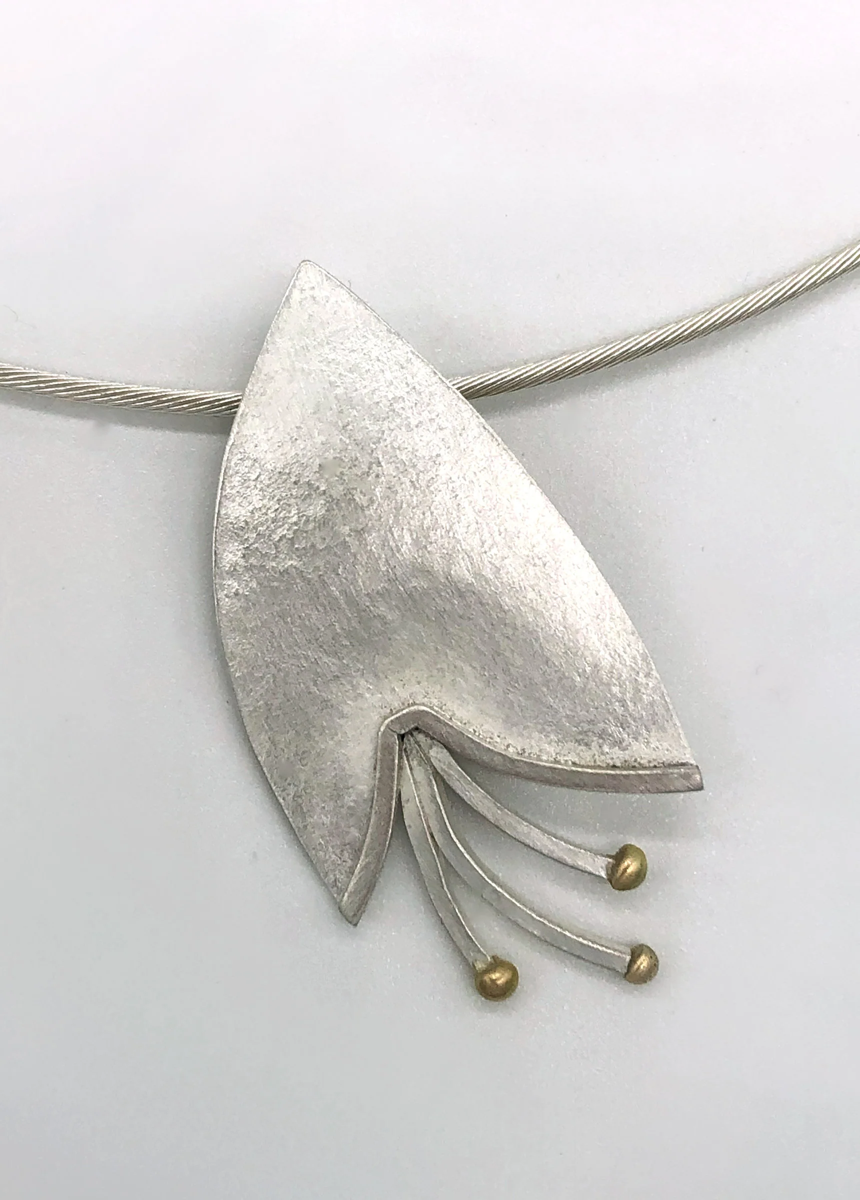 Fuchsia Necklace - Image 3