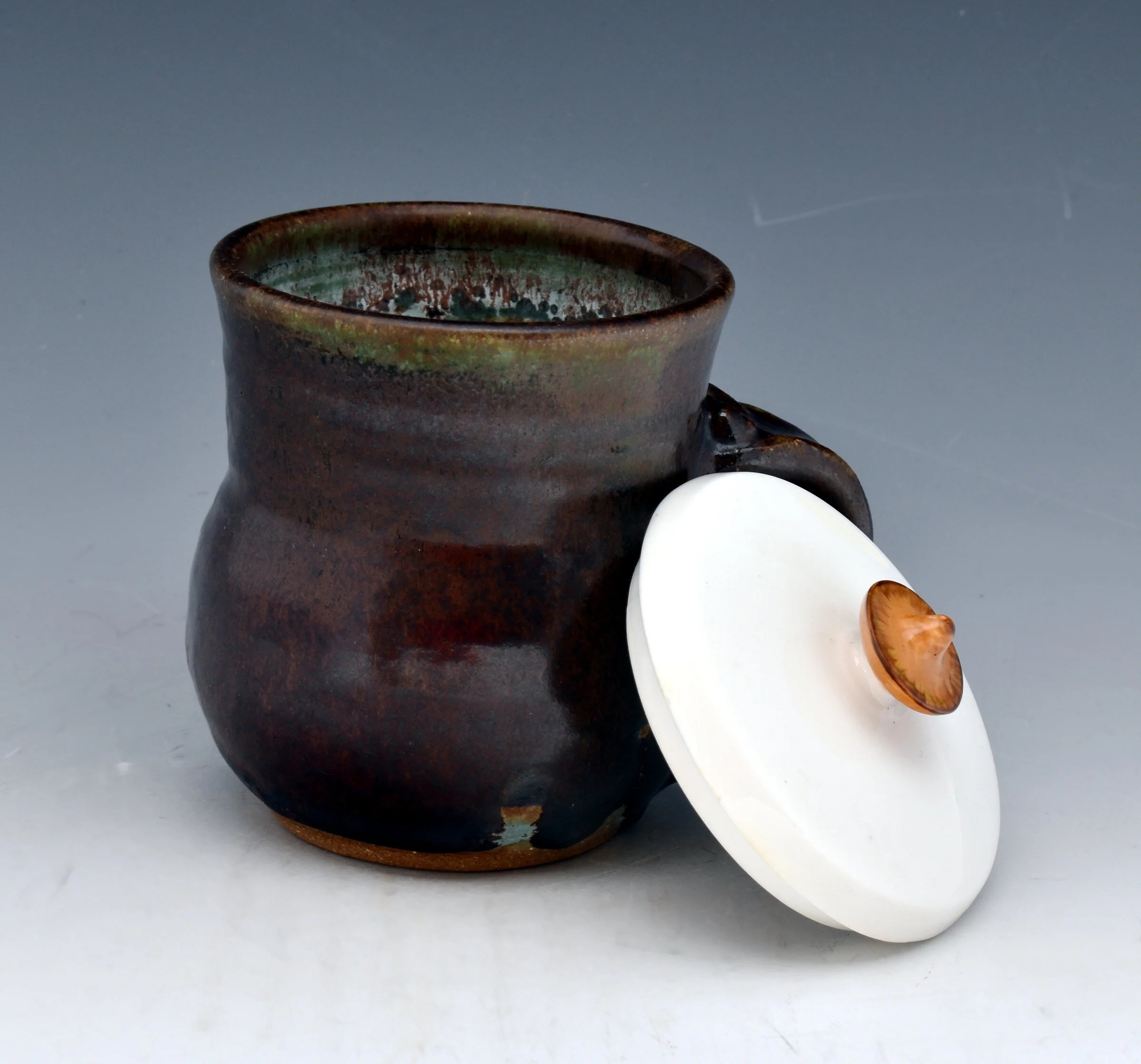 Functional Stoneware Cup with Lid - Image 2