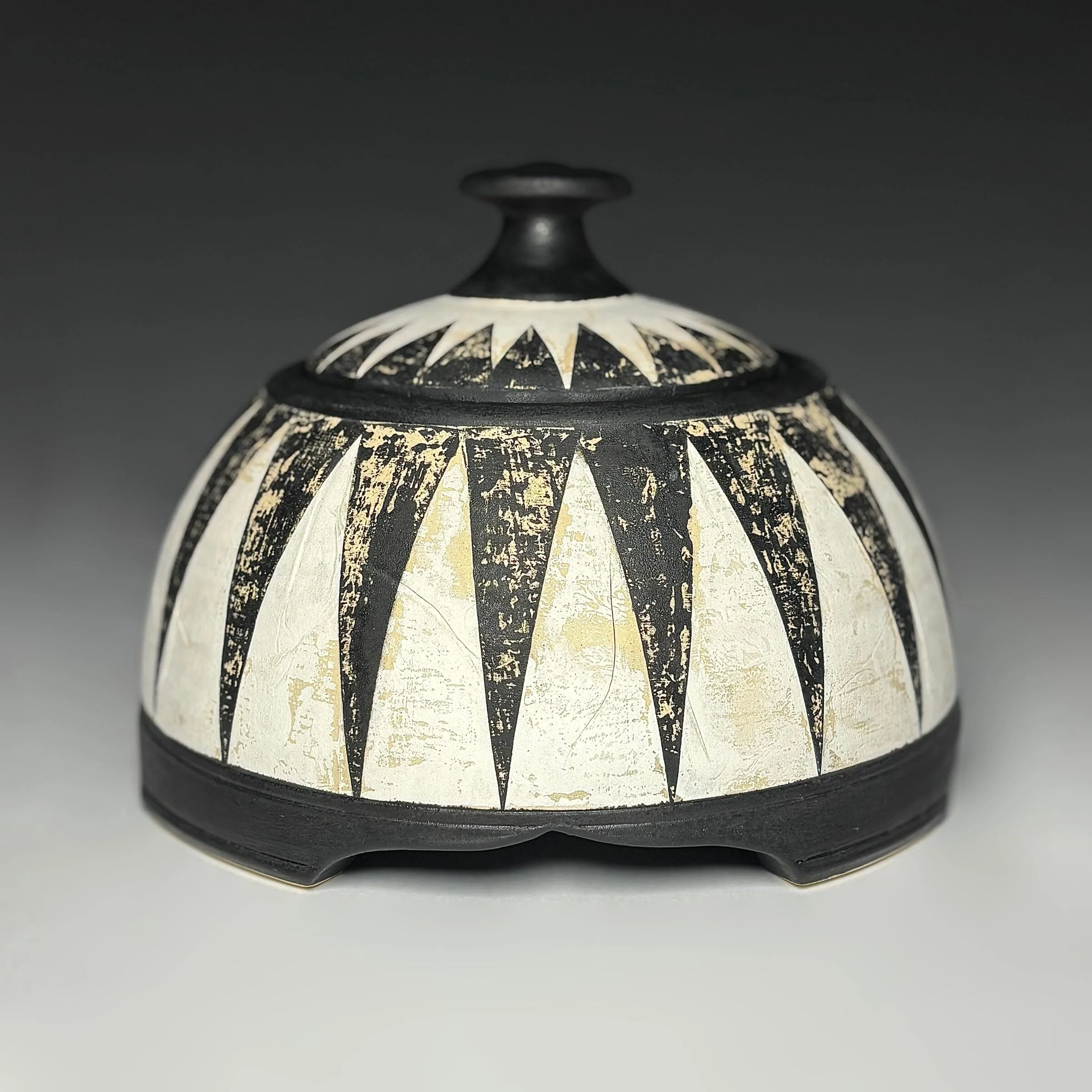 Geometric Dome Vessel - Image 4