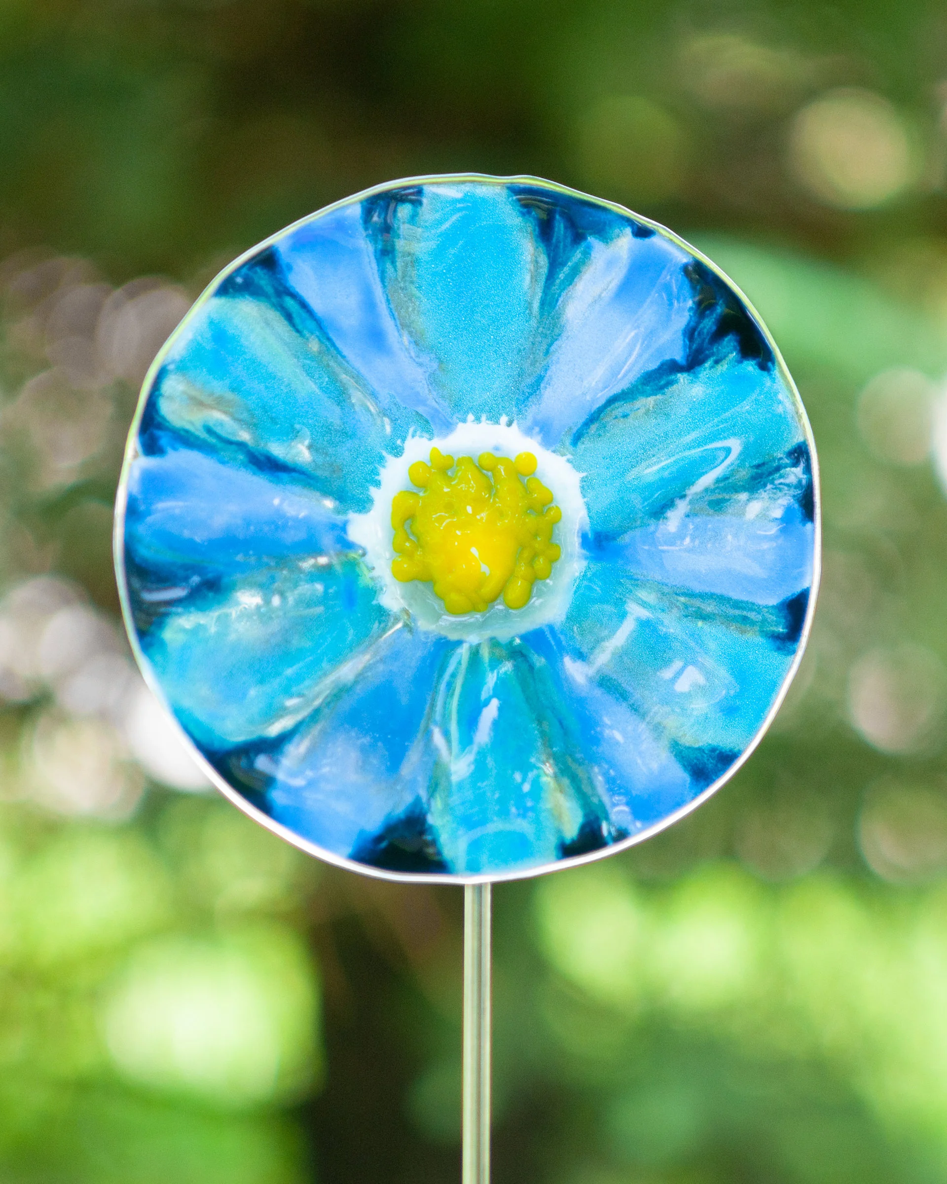 Glass Flower Garden Stake - Blue Danube