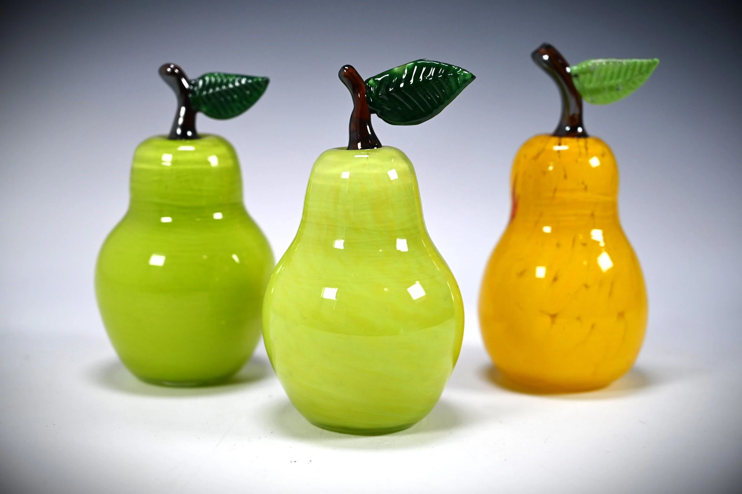 Glass Pear - Pear Green - Image 2
