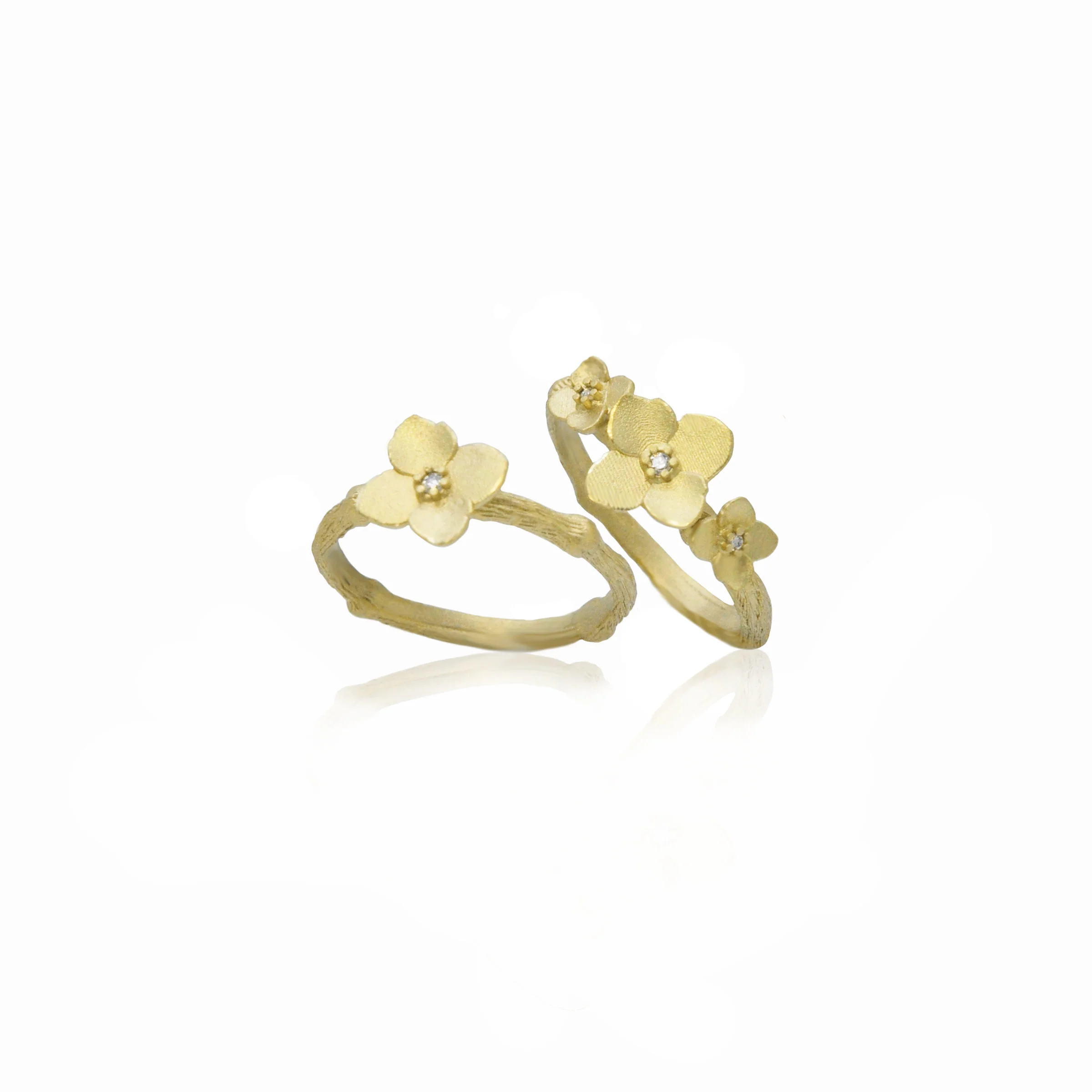 Triple Hydrangeas Branch Ring - Image 2