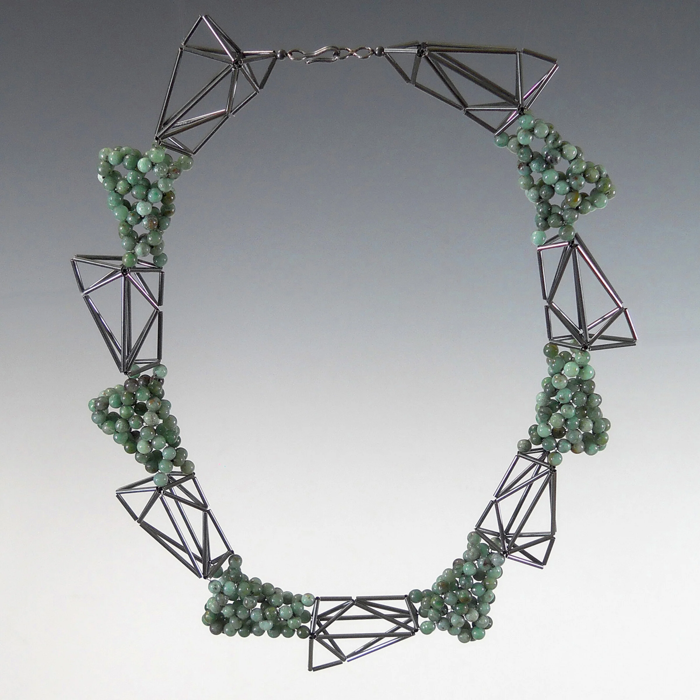 Green Stone Sawtooth Necklace