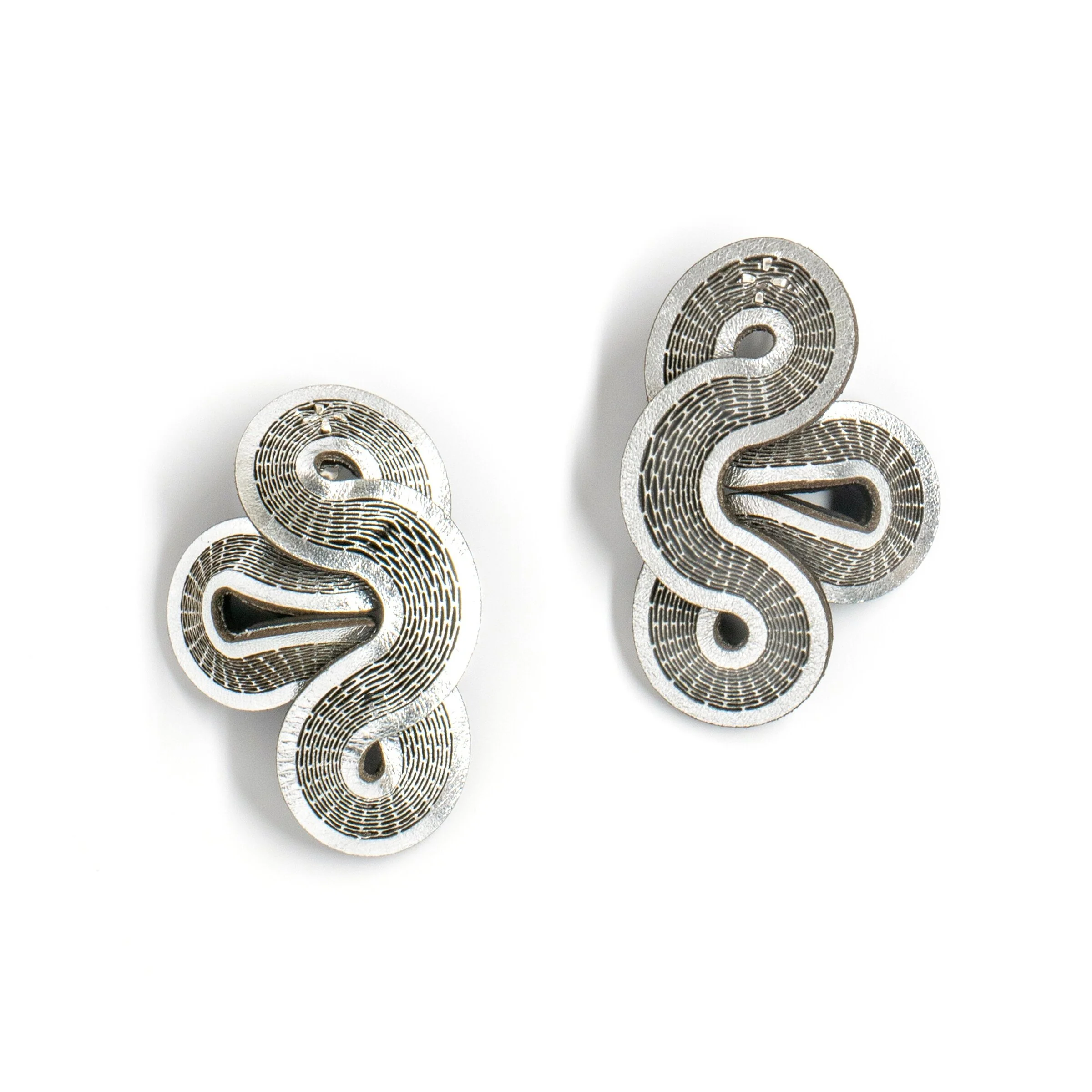 Heartthrob Earrings - Silver Metallic