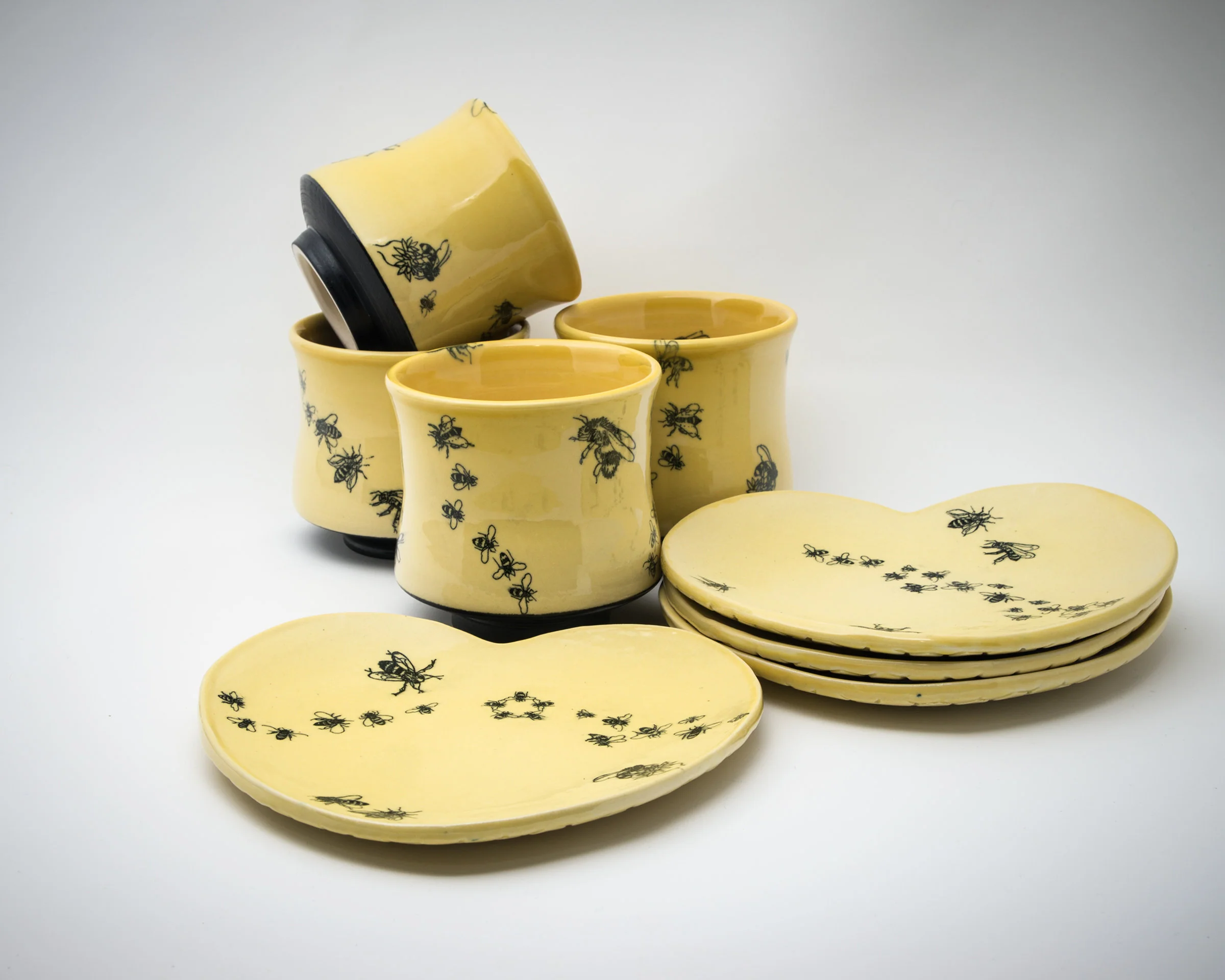 Honeybee Tea Tumblers and Dessert Plates - Tea Tumblers - Image 2