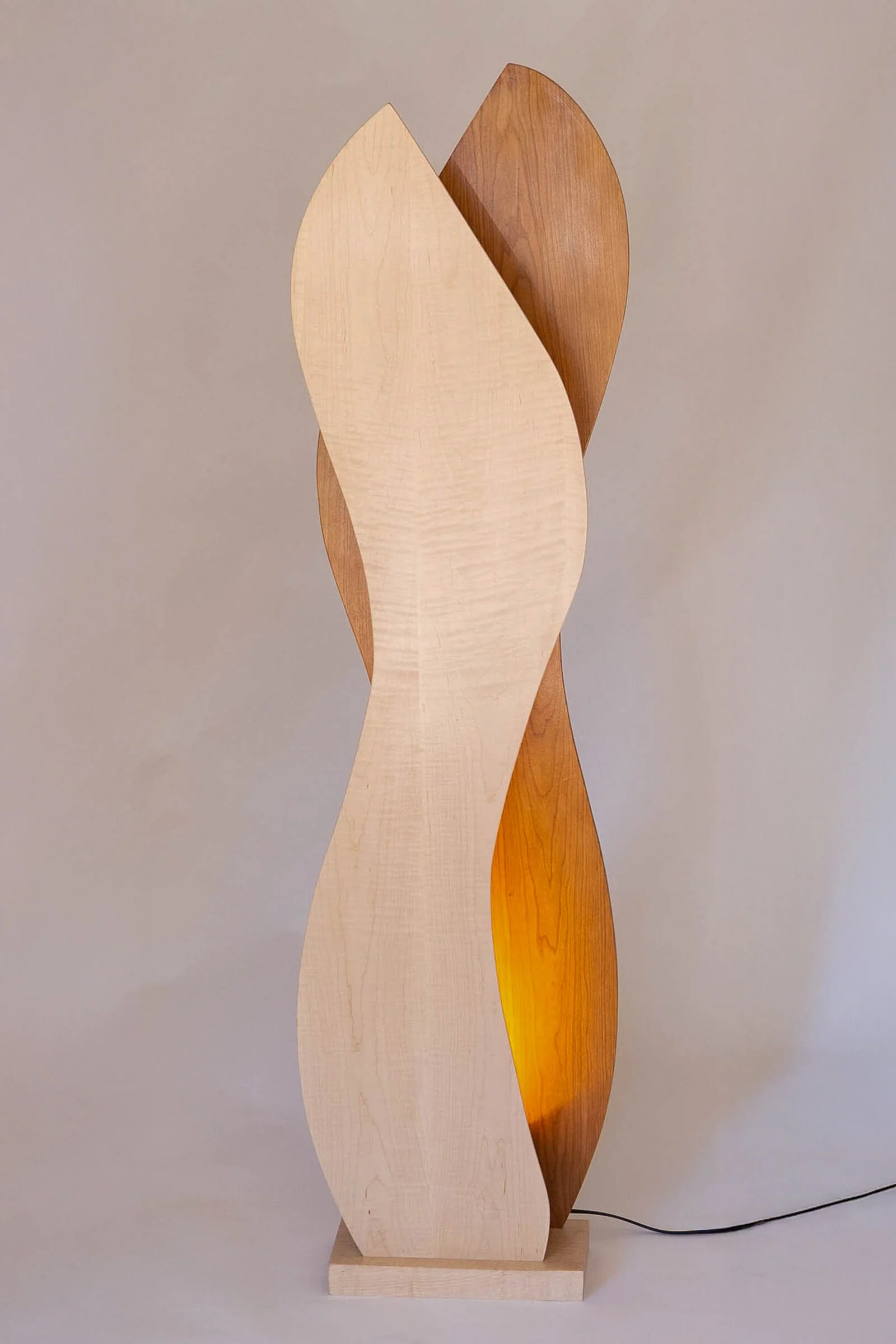 Intimate Light Sculpture - Image 3