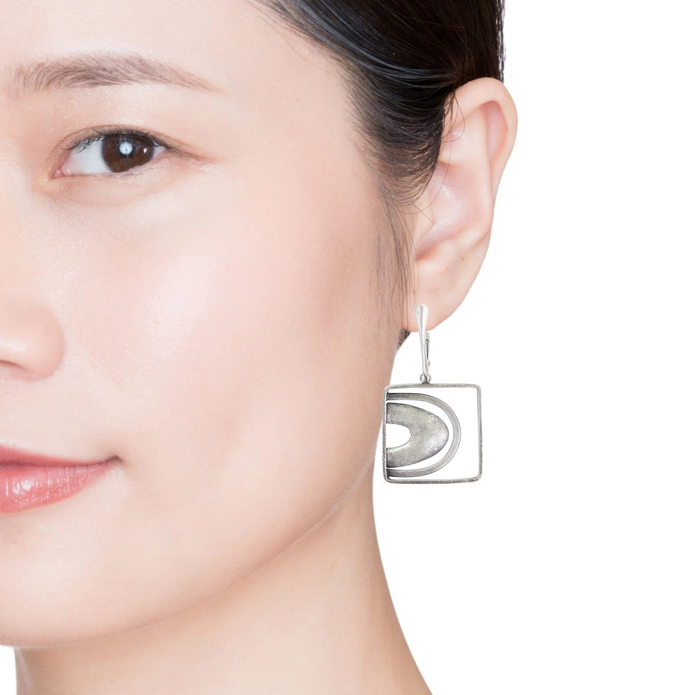 Isamu Earrings - Image 3