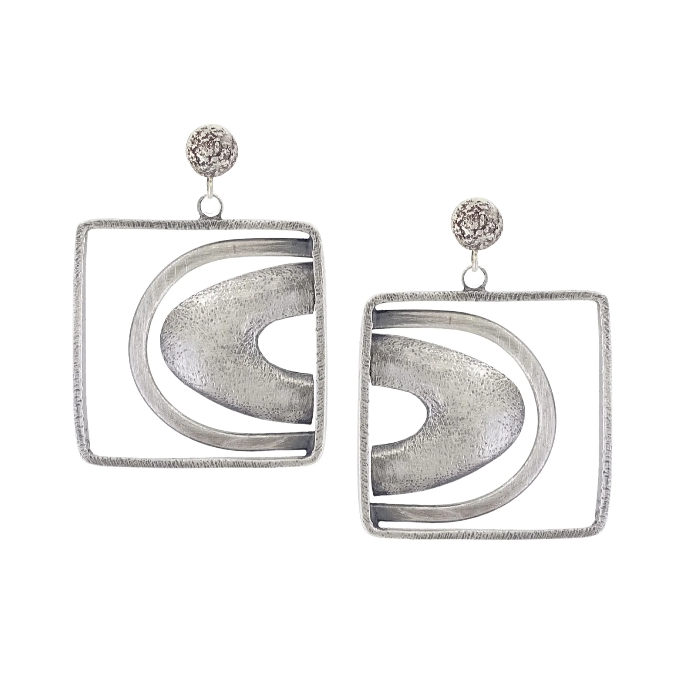 Isamu Earrings - Post Back