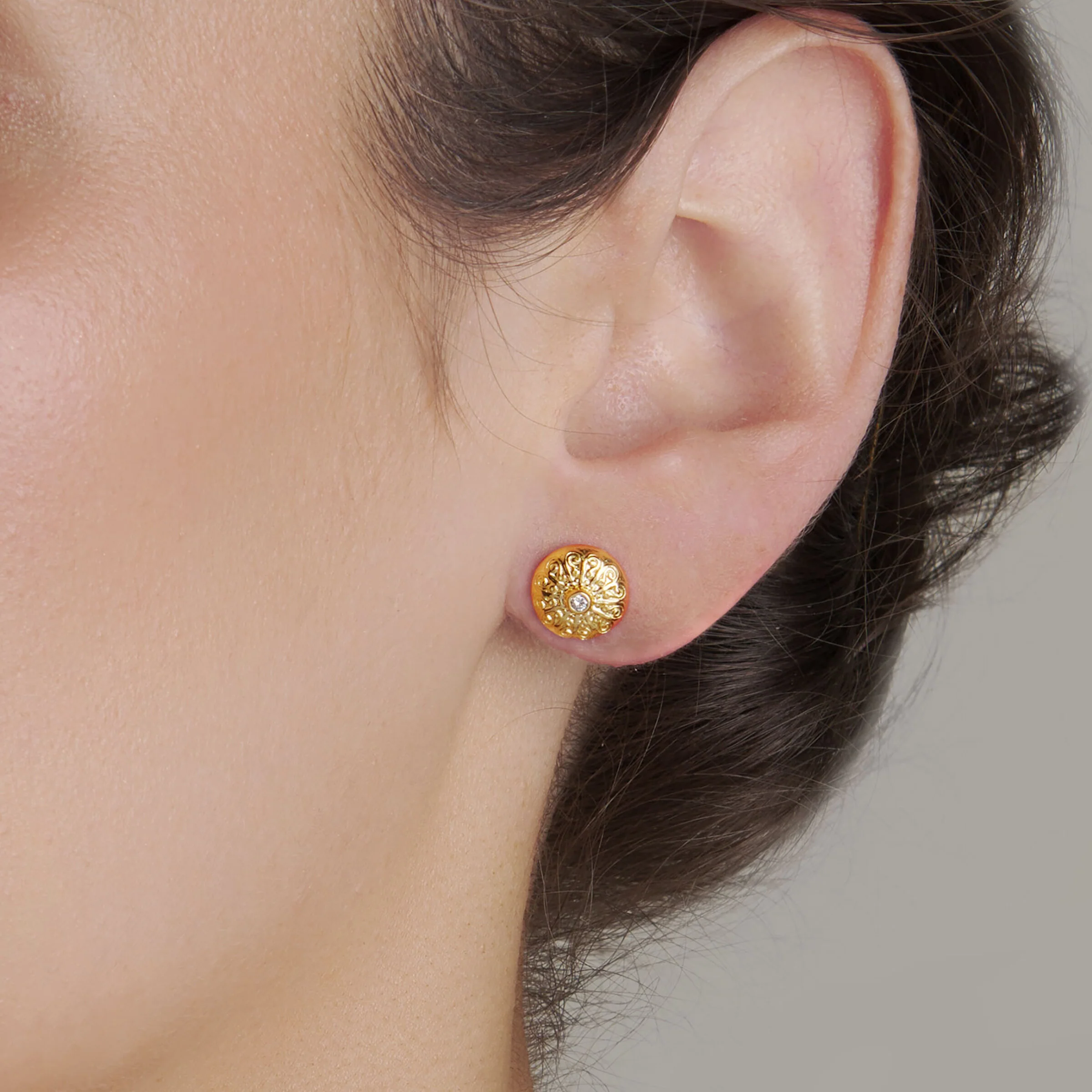 Knappen Round Earrings - Image 2