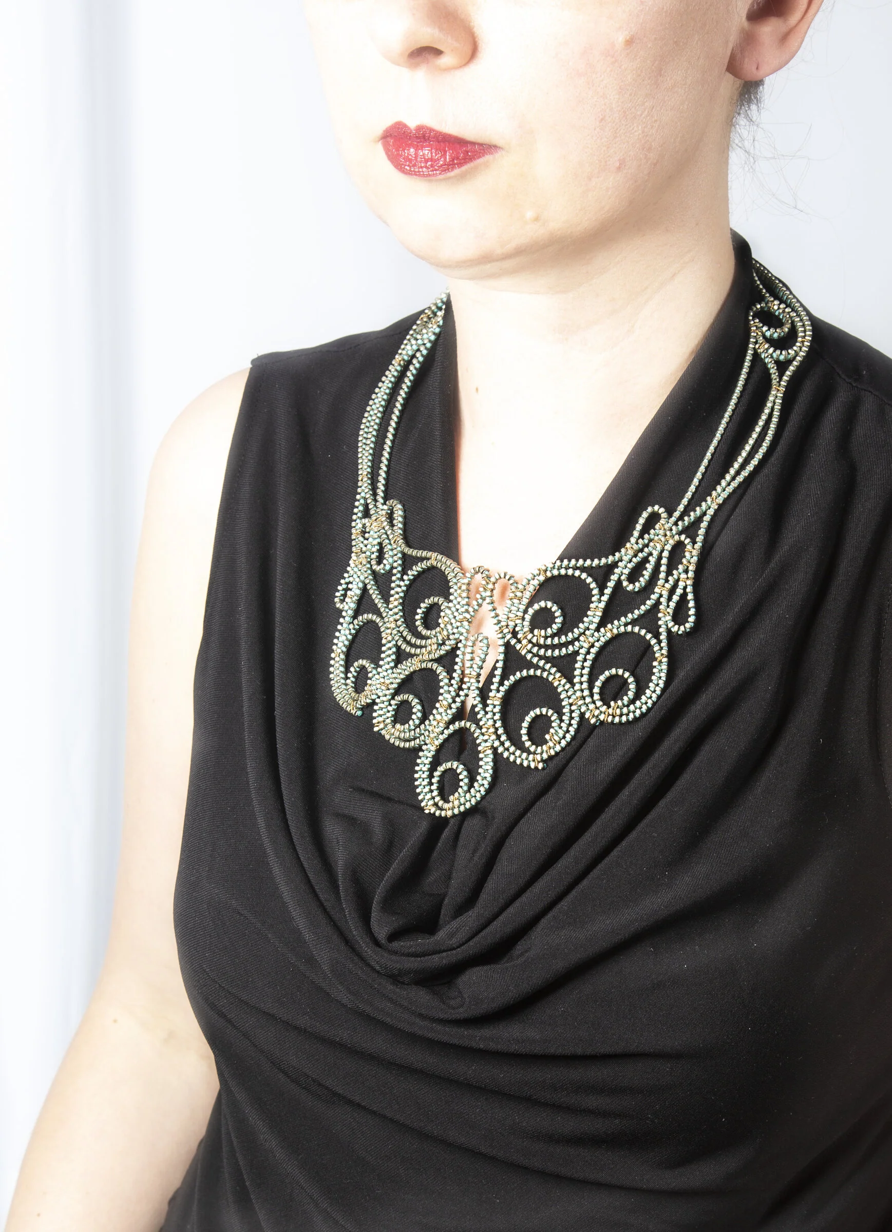 Lace Tiara Zipper Necklace II - Image 2