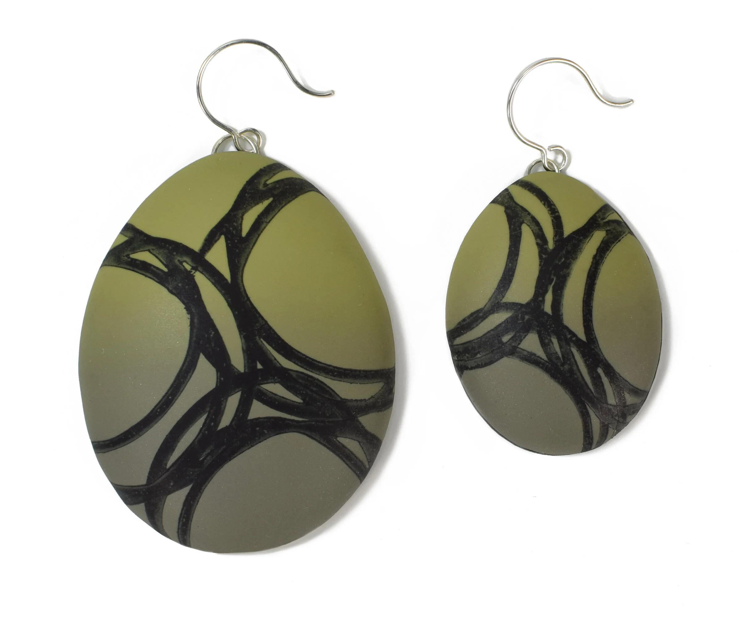 Large Hollow Openwork Earrings - Image 7