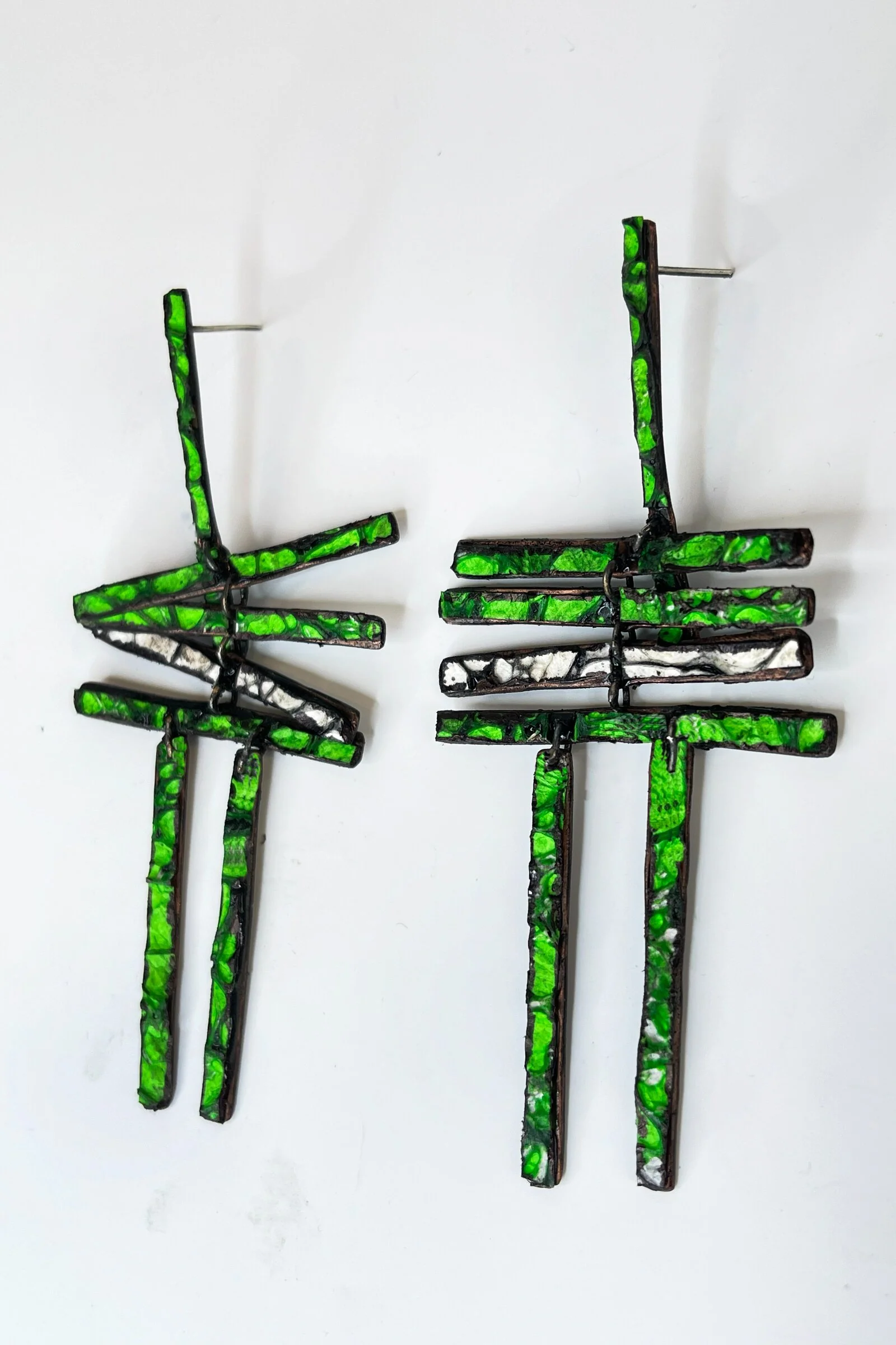 Lines Drop Earrings - Green - Image 3