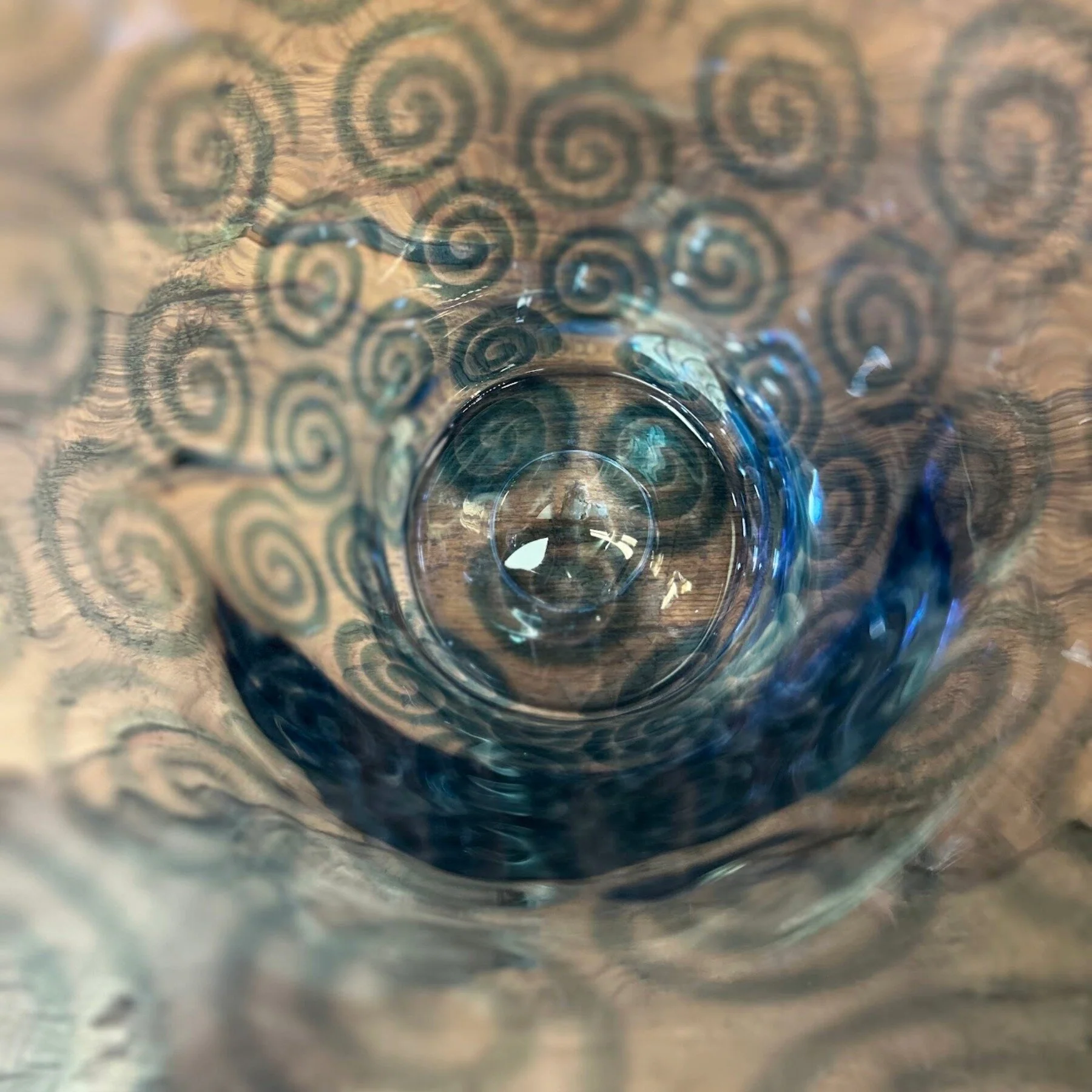 Making Waves Graal Vase - Image 3