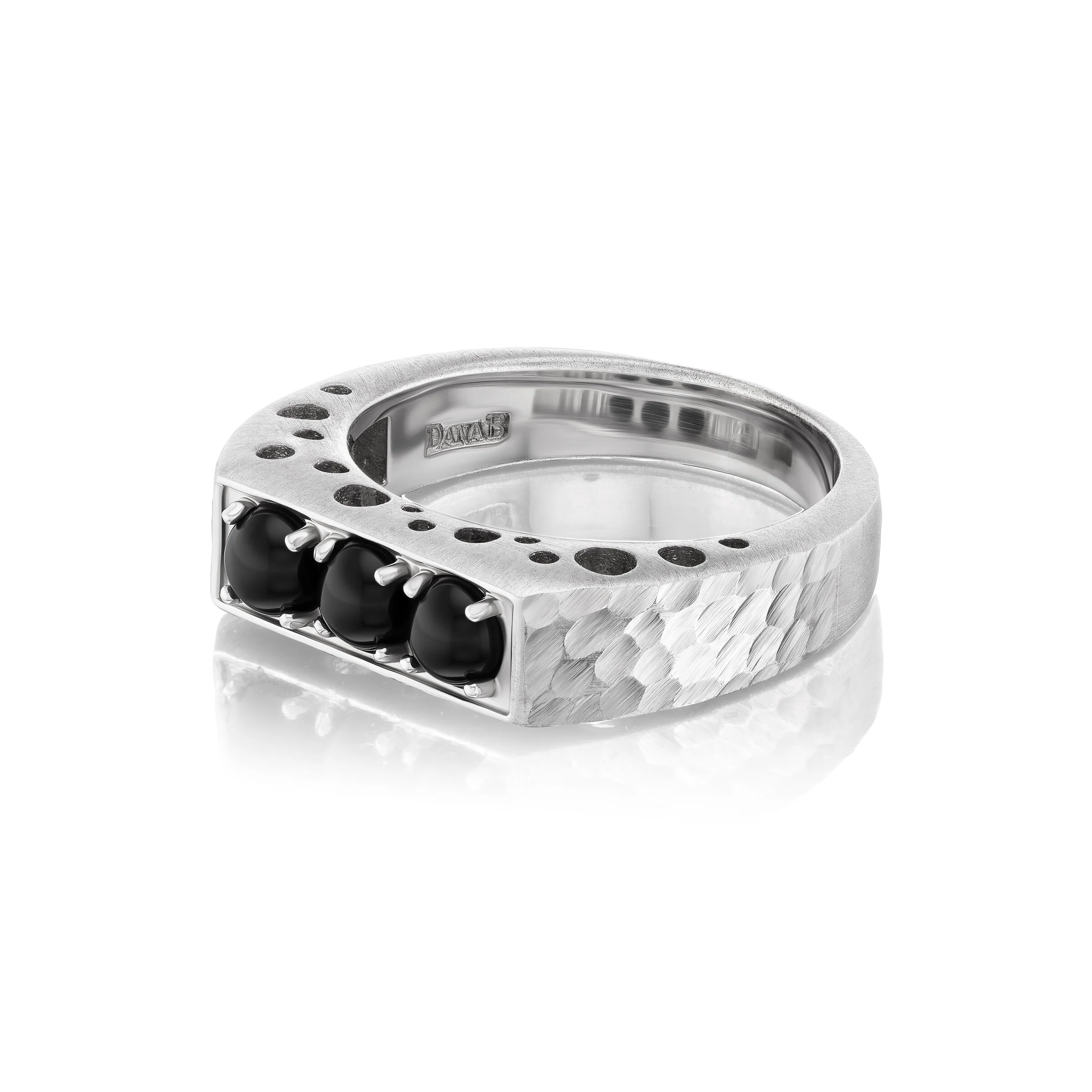 Onyx Oculus Ring