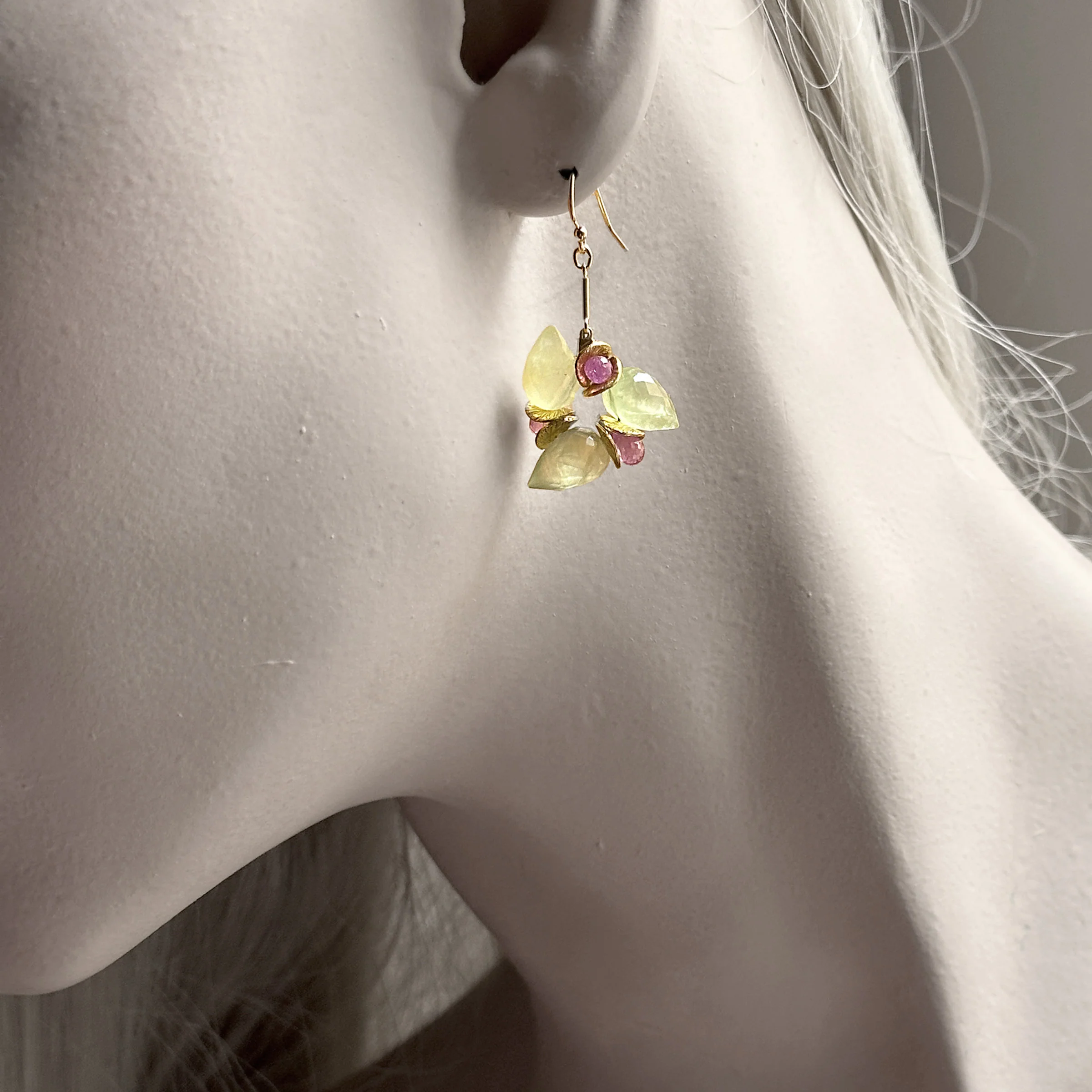 Prehnite & Sapphire Gold Earrings - Image 2