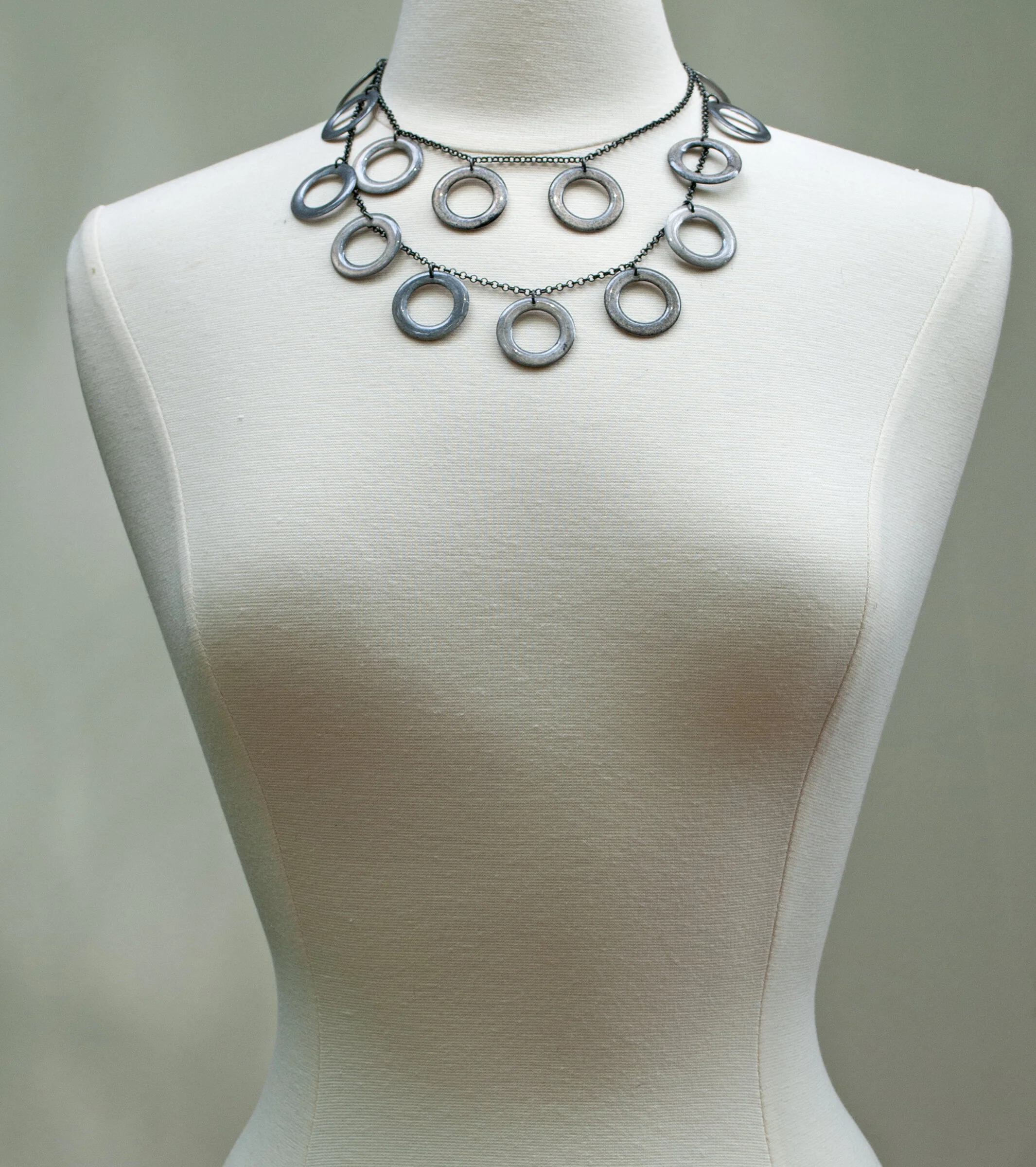 Resin Shimmy Long Necklace - Image 3