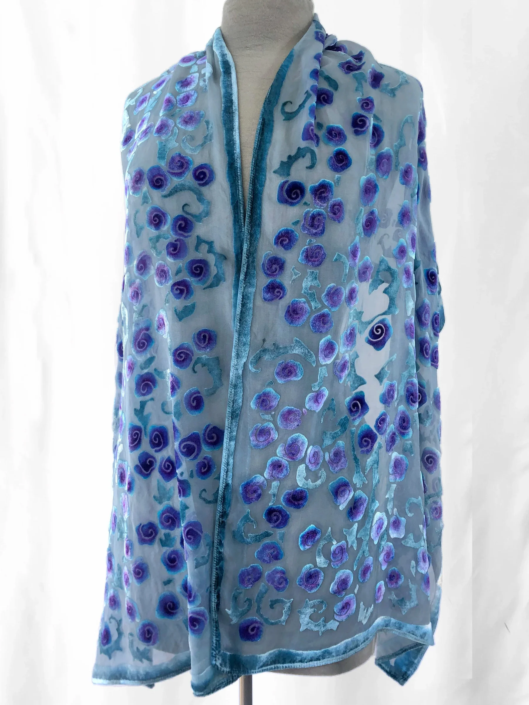 Roses Scarf/Shawl - Image 3