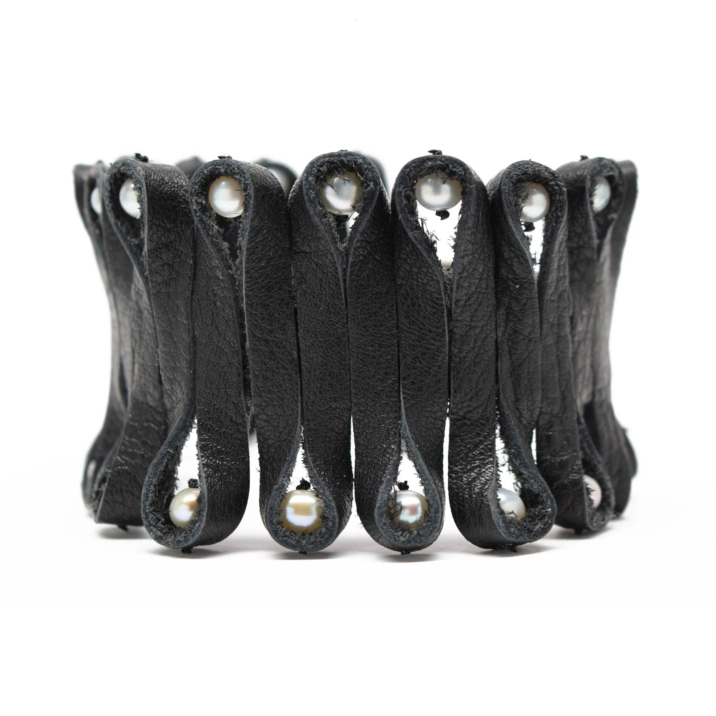 Ruffle Pearl Bracelet - Black