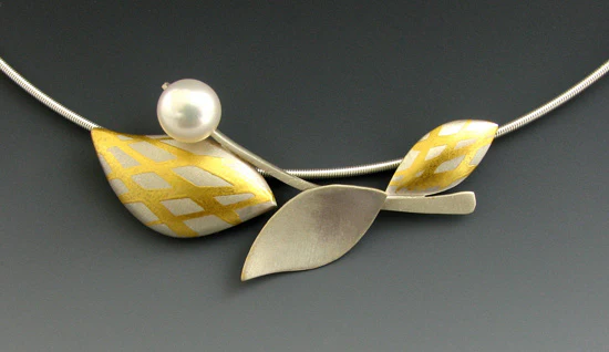 Daffodil Necklace - Image 4