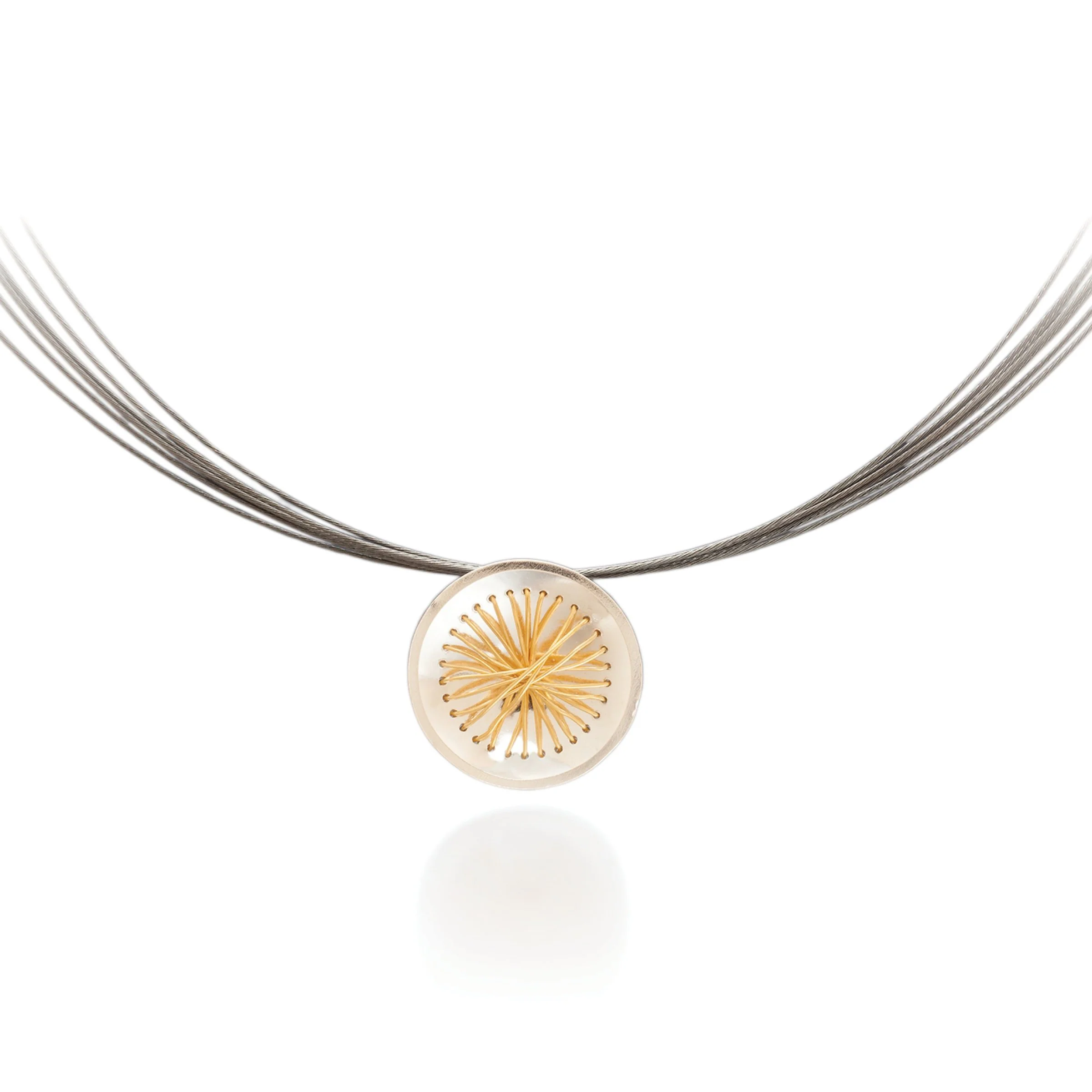 Stitched Circle Pendant Necklace - 22k Gold