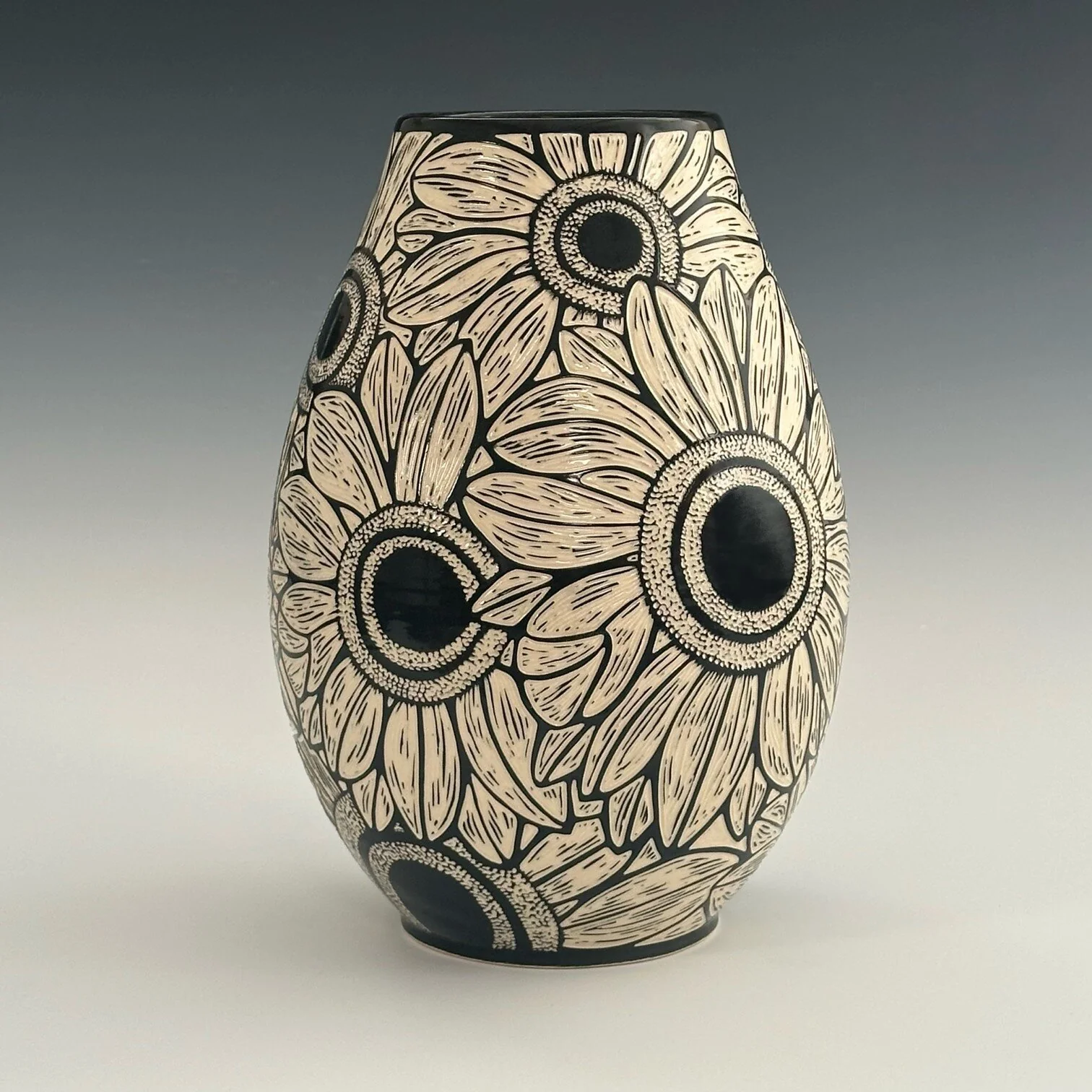 Sunflowers Vase - Image 3