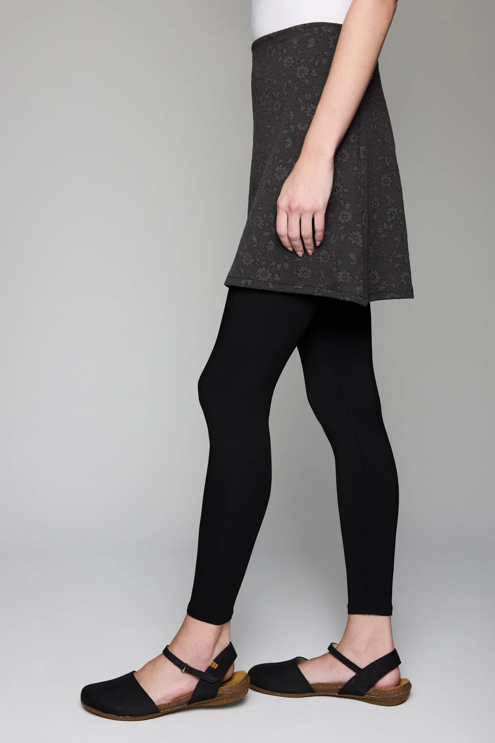 Tempo Skirted Leggings - Floral Jacquard - Image 3