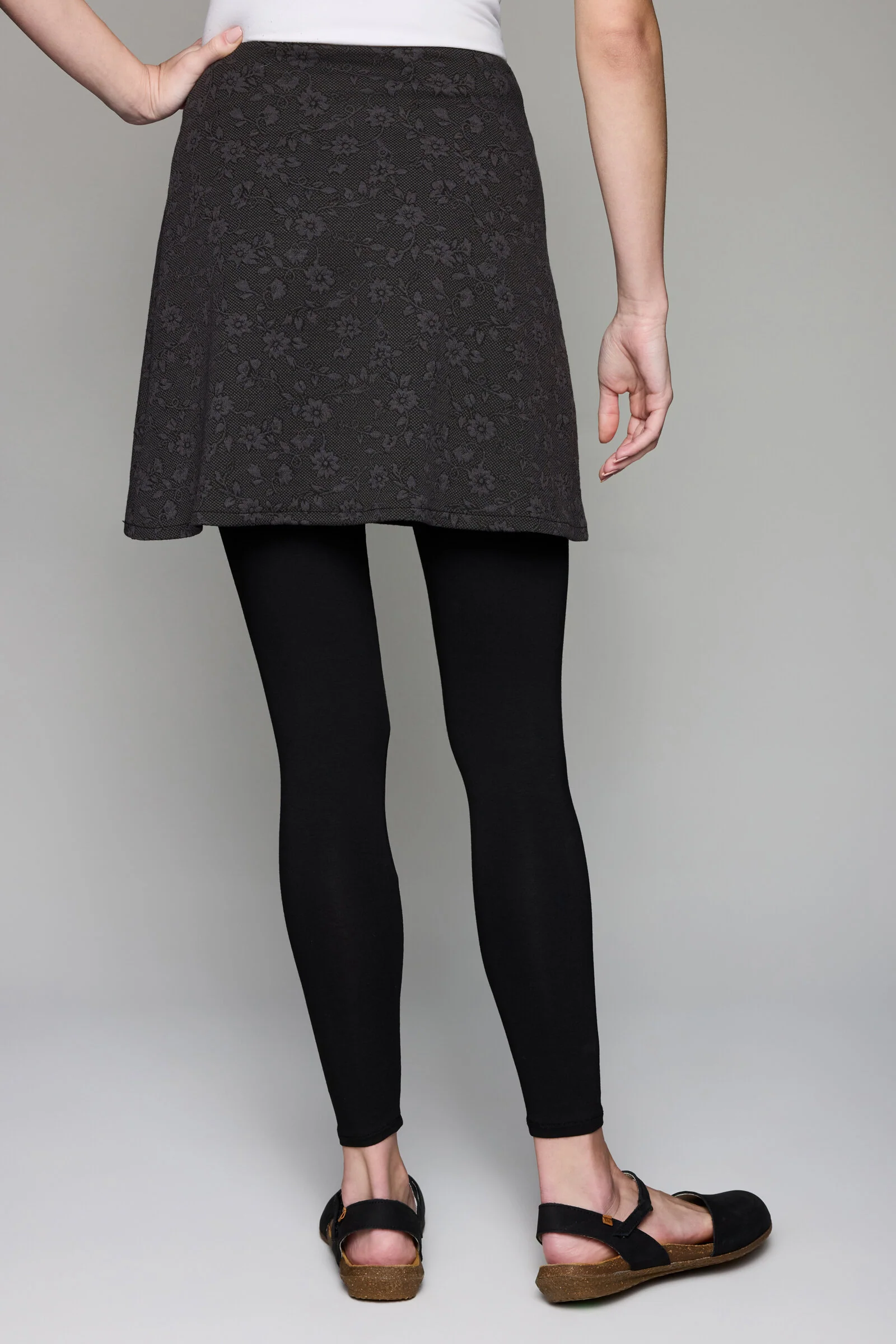 Tempo Skirted Leggings - Floral Jacquard - Image 4
