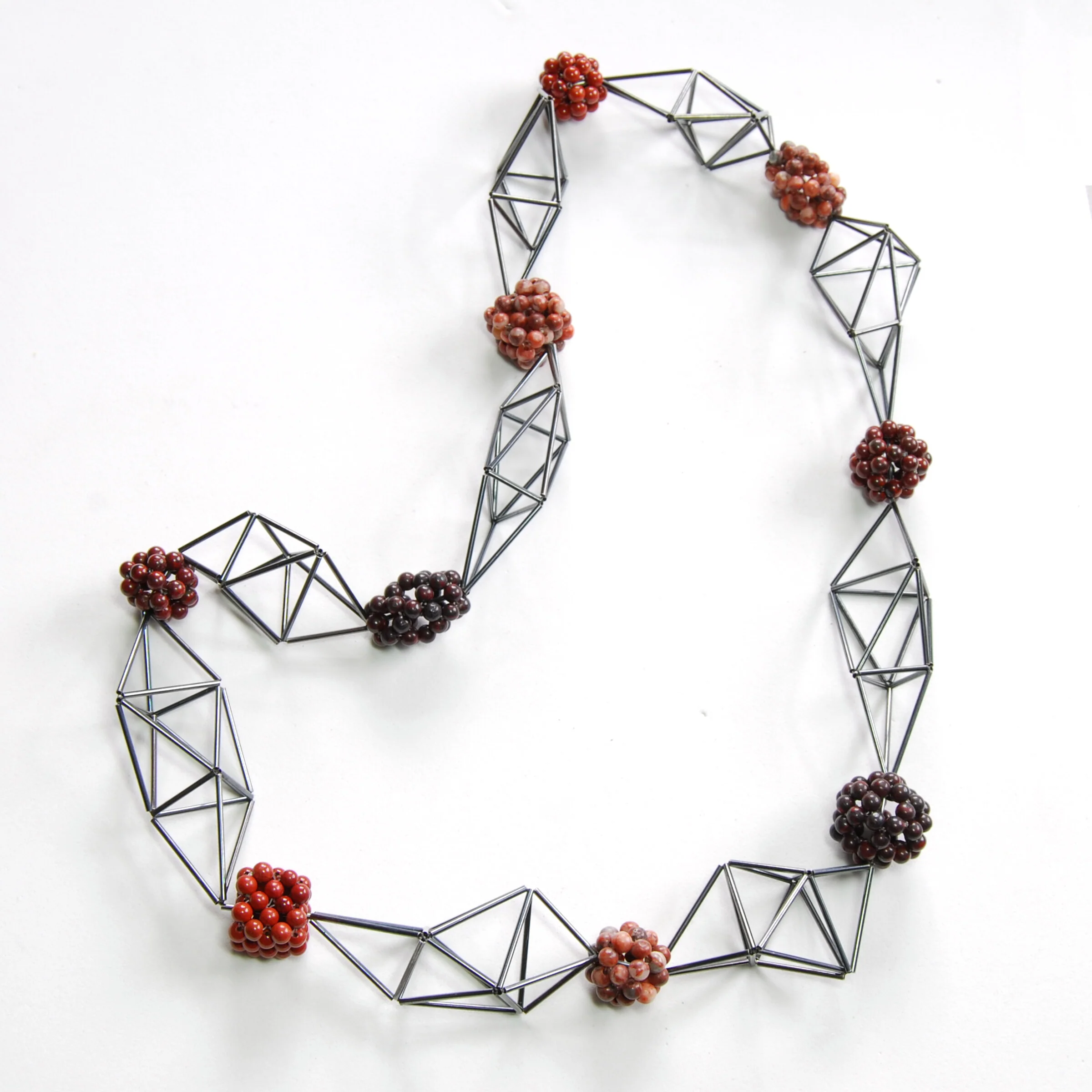 Trusses With Red Stone Beads Necklace