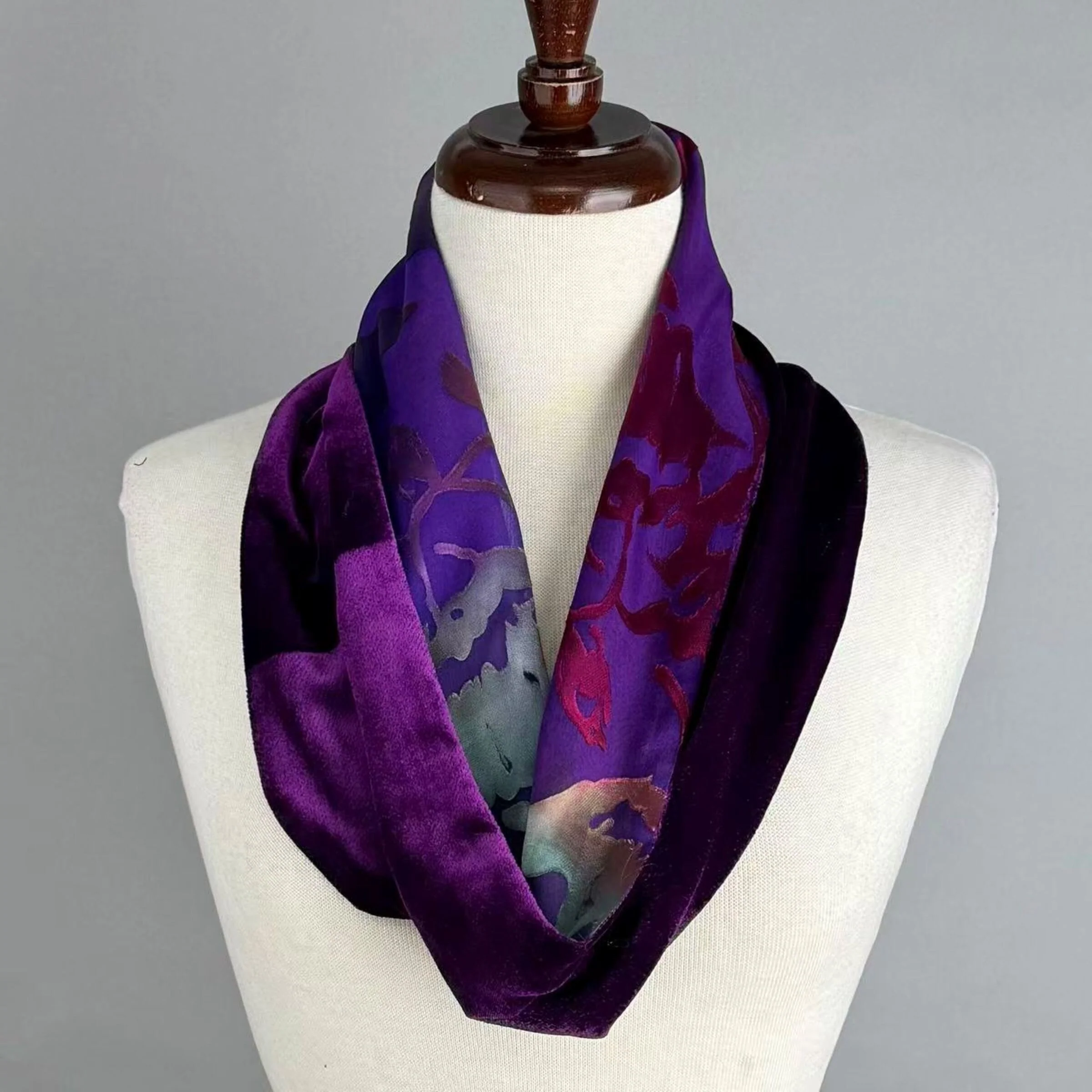 Twisted Infinity Scarf - Twilight Violet