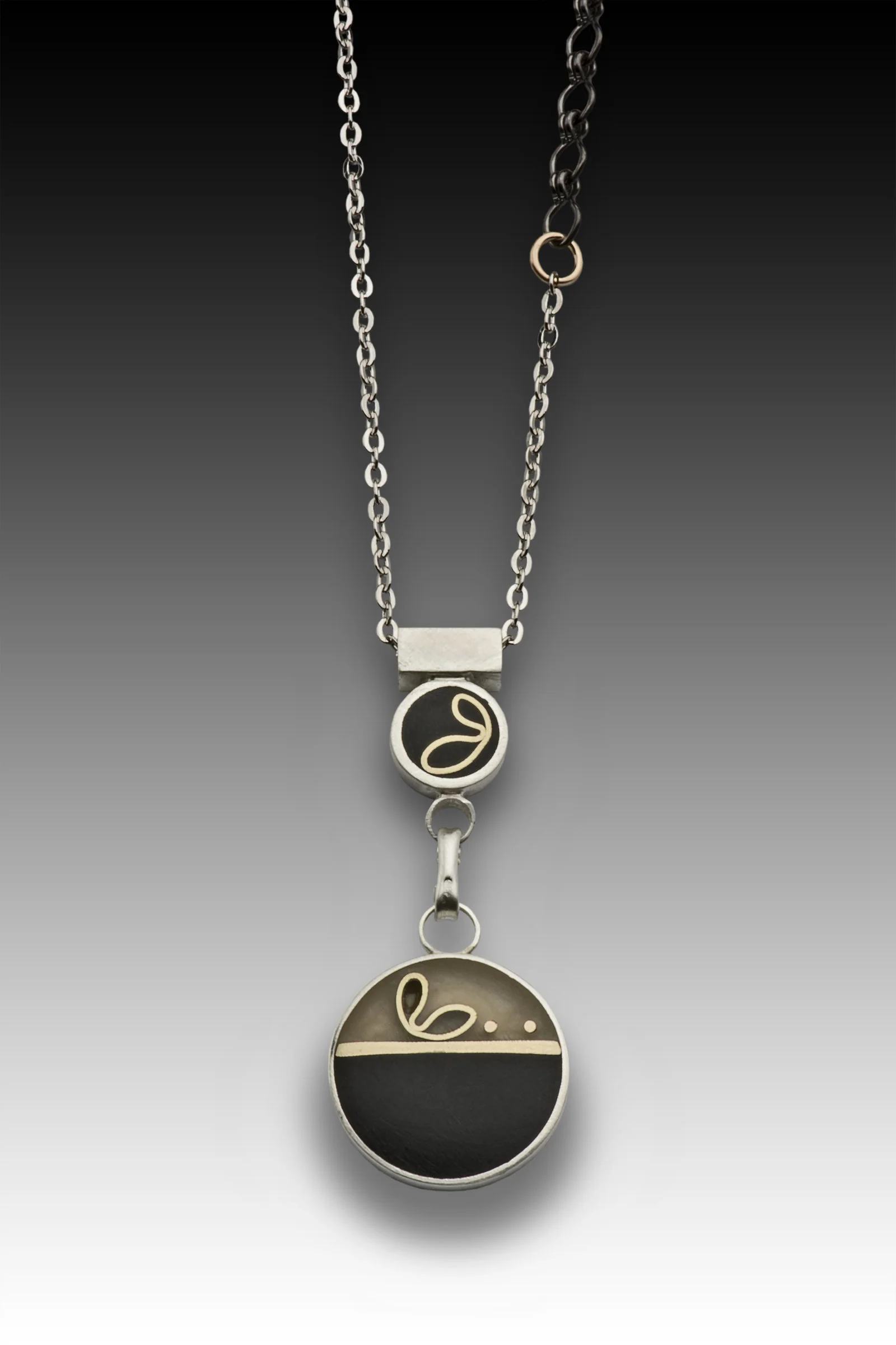 Two Dot Flower Necklace - Black