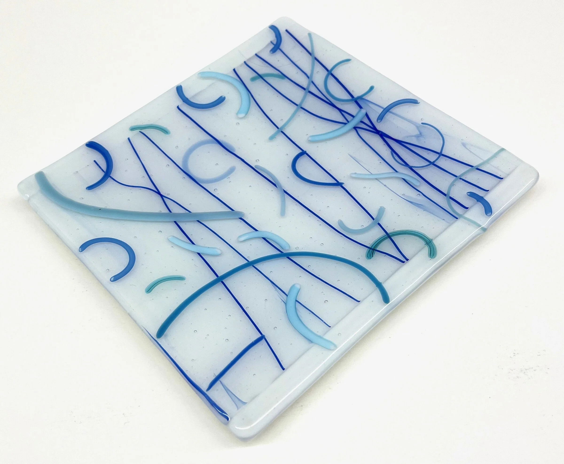 White and Blue Arcs Plate