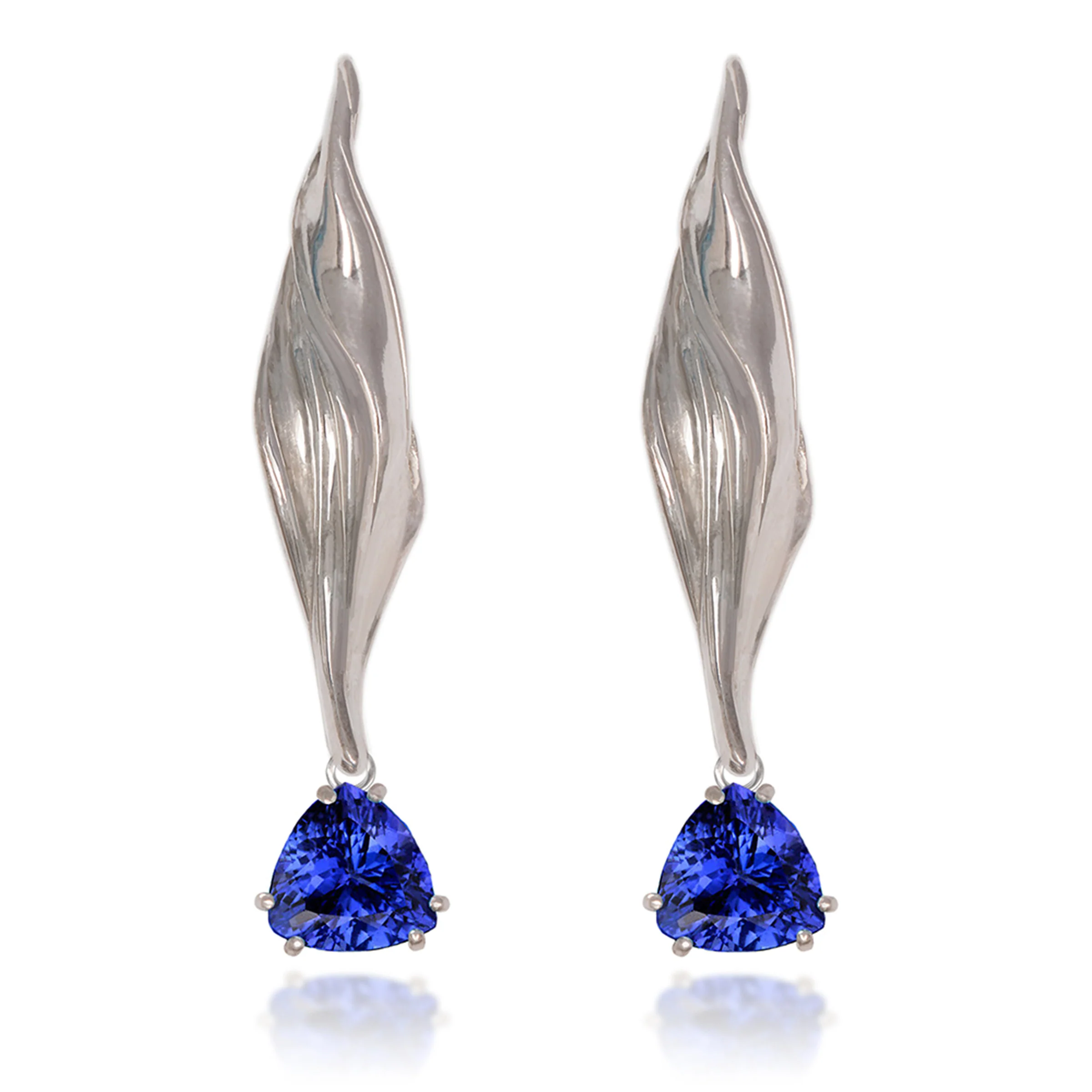 White Gold Languor of Existence Earrings - Sapphire